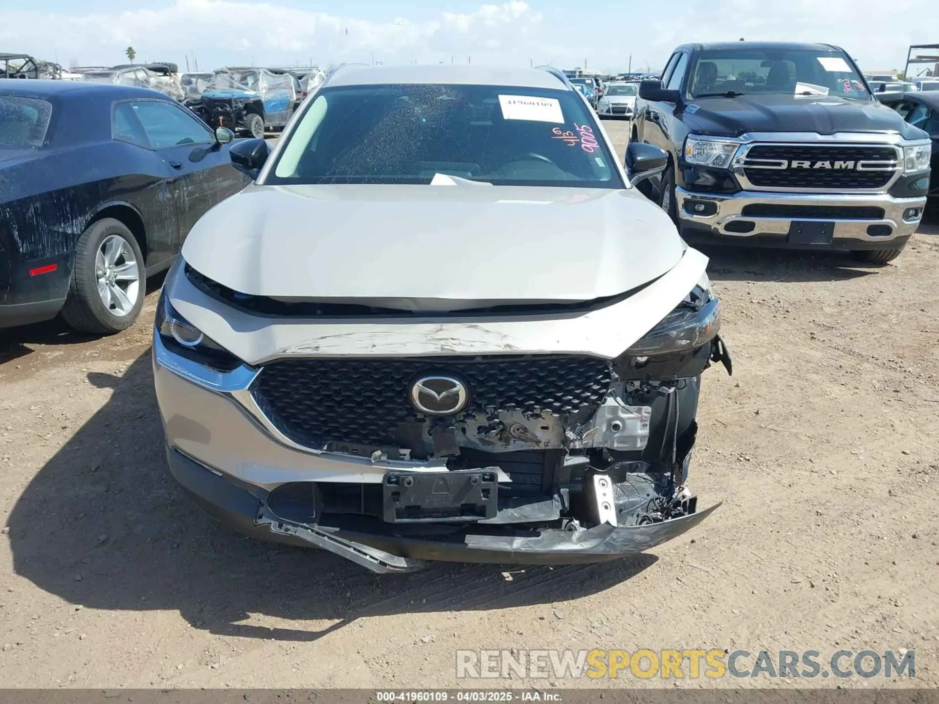12 fotografías del automóvil dañado 3MVDMBBM3RM698064 MAZDA CX-30 2024
