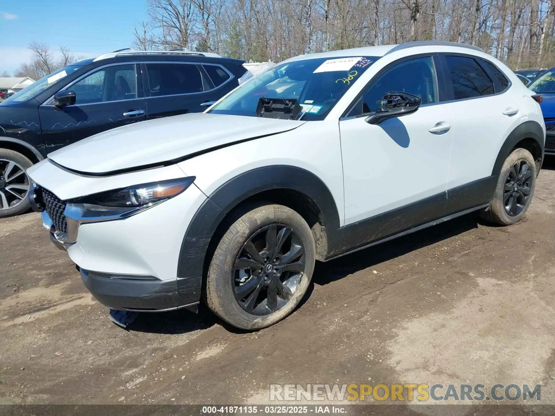 2 fotografías del automóvil dañado 3MVDMBBM3RM700816 MAZDA CX-30 2024