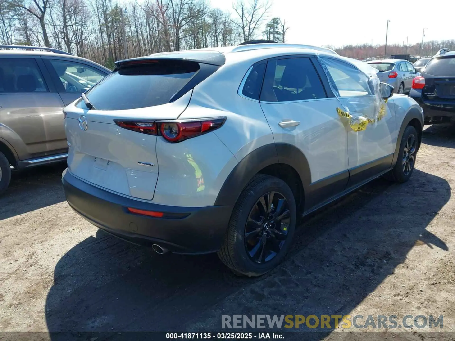 4 fotografías del automóvil dañado 3MVDMBBM3RM700816 MAZDA CX-30 2024