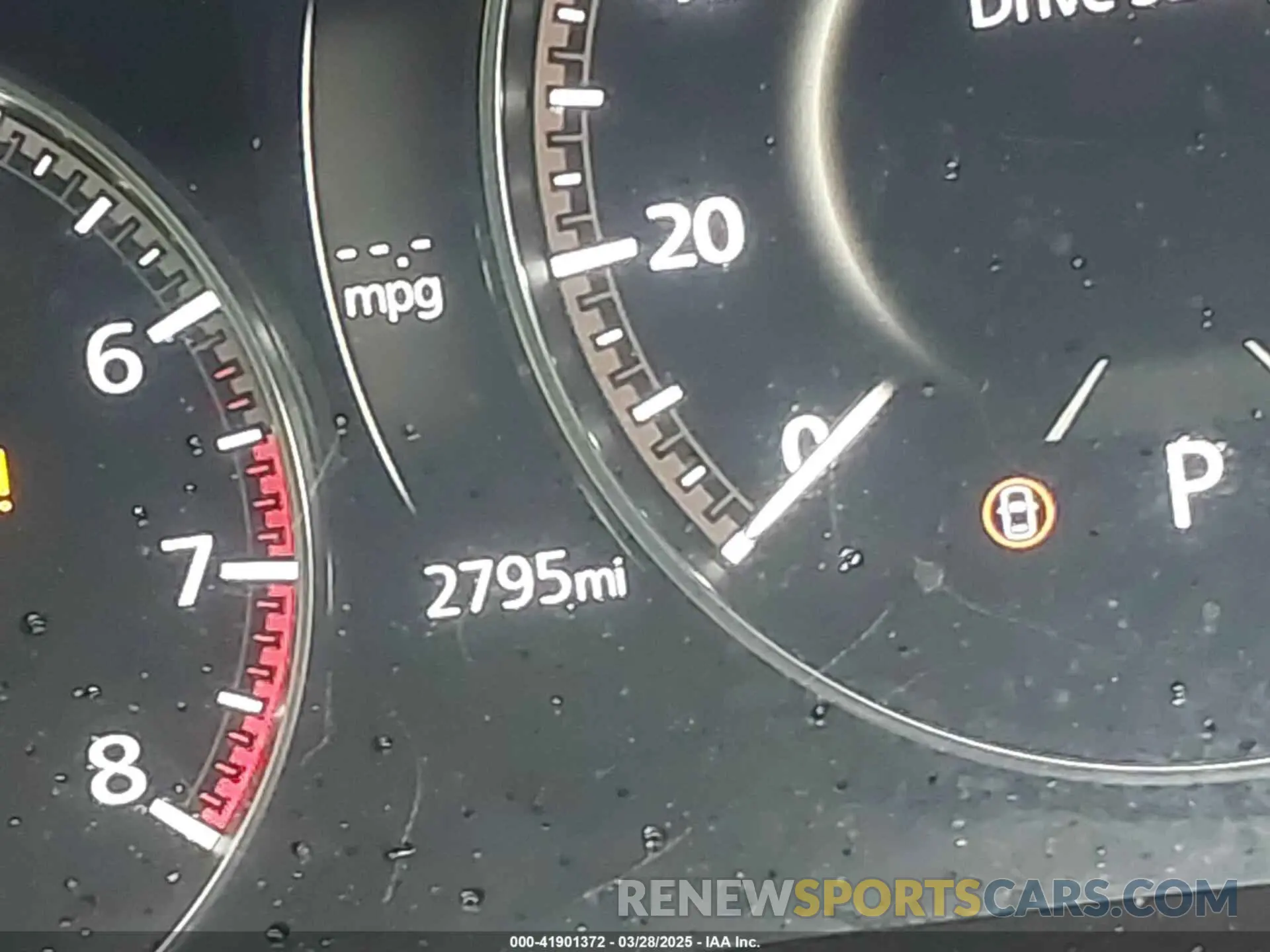 15 fotografías del automóvil dañado 3MVDMBBM4RM690930 MAZDA CX-30 2024