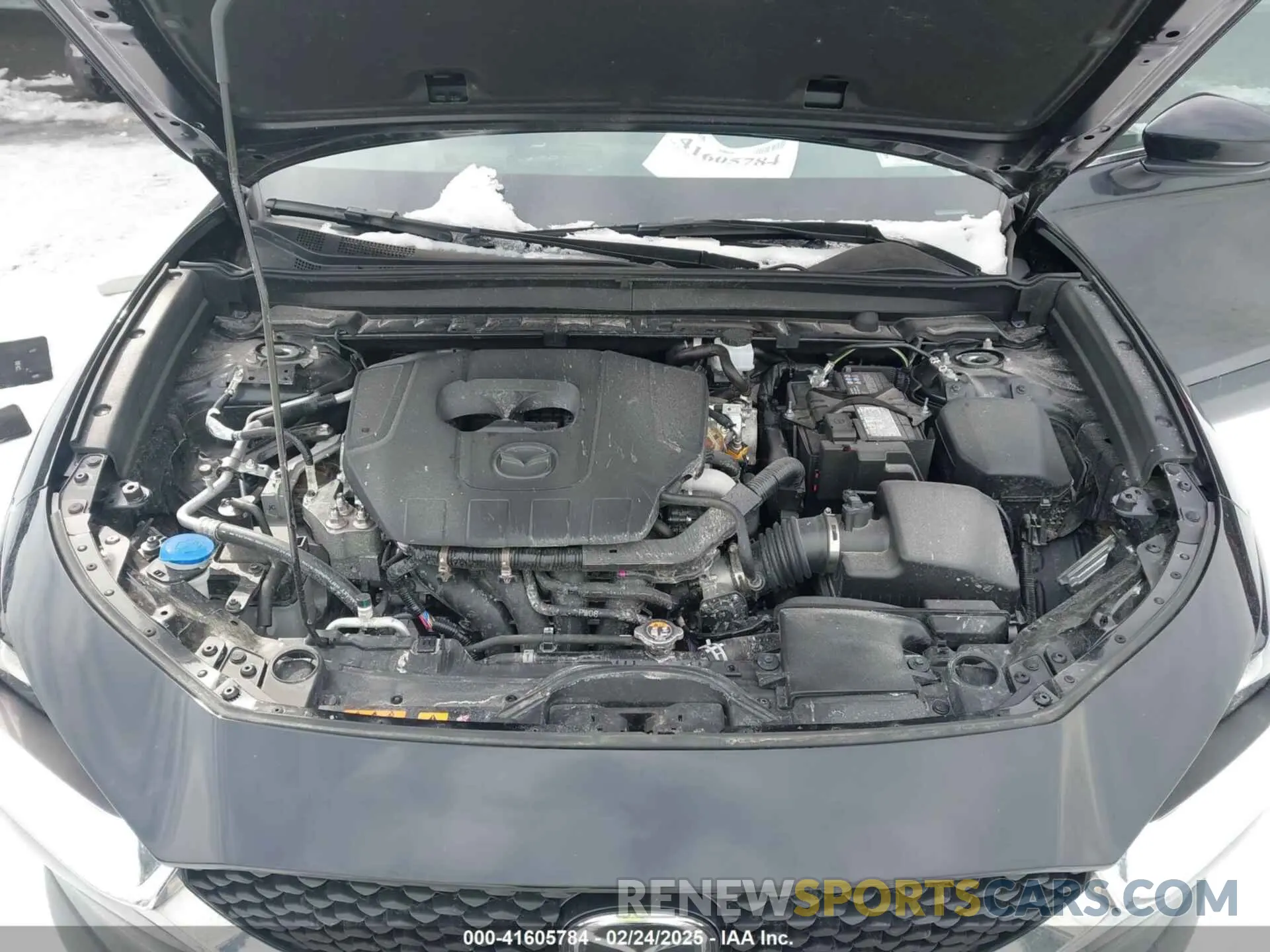 10 fotografías del automóvil dañado 3MVDMBBM4RM711811 MAZDA CX-30 2024