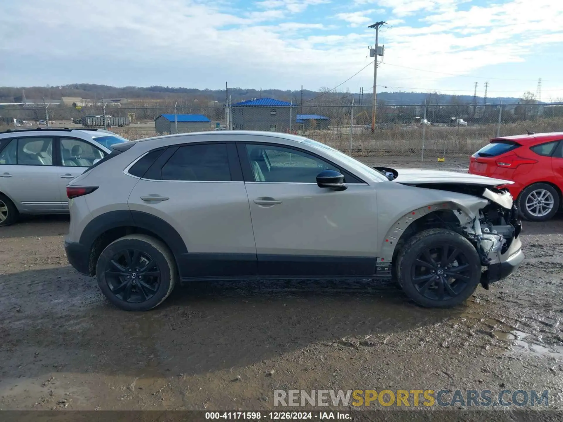 13 fotografías del automóvil dañado 3MVDMBBM5RM634642 MAZDA CX-30 2024
