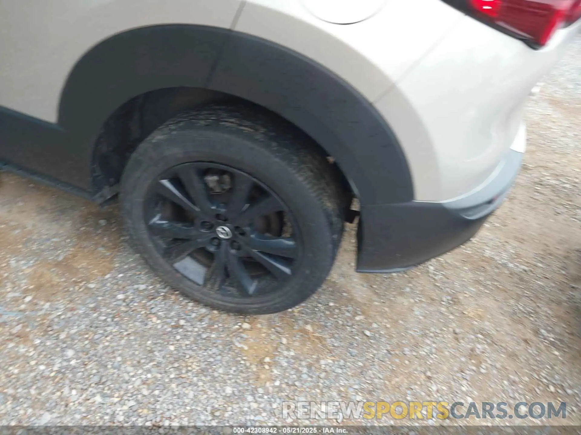 12 fotografías del automóvil dañado 3MVDMBBM6RM618305 MAZDA CX-30 2024