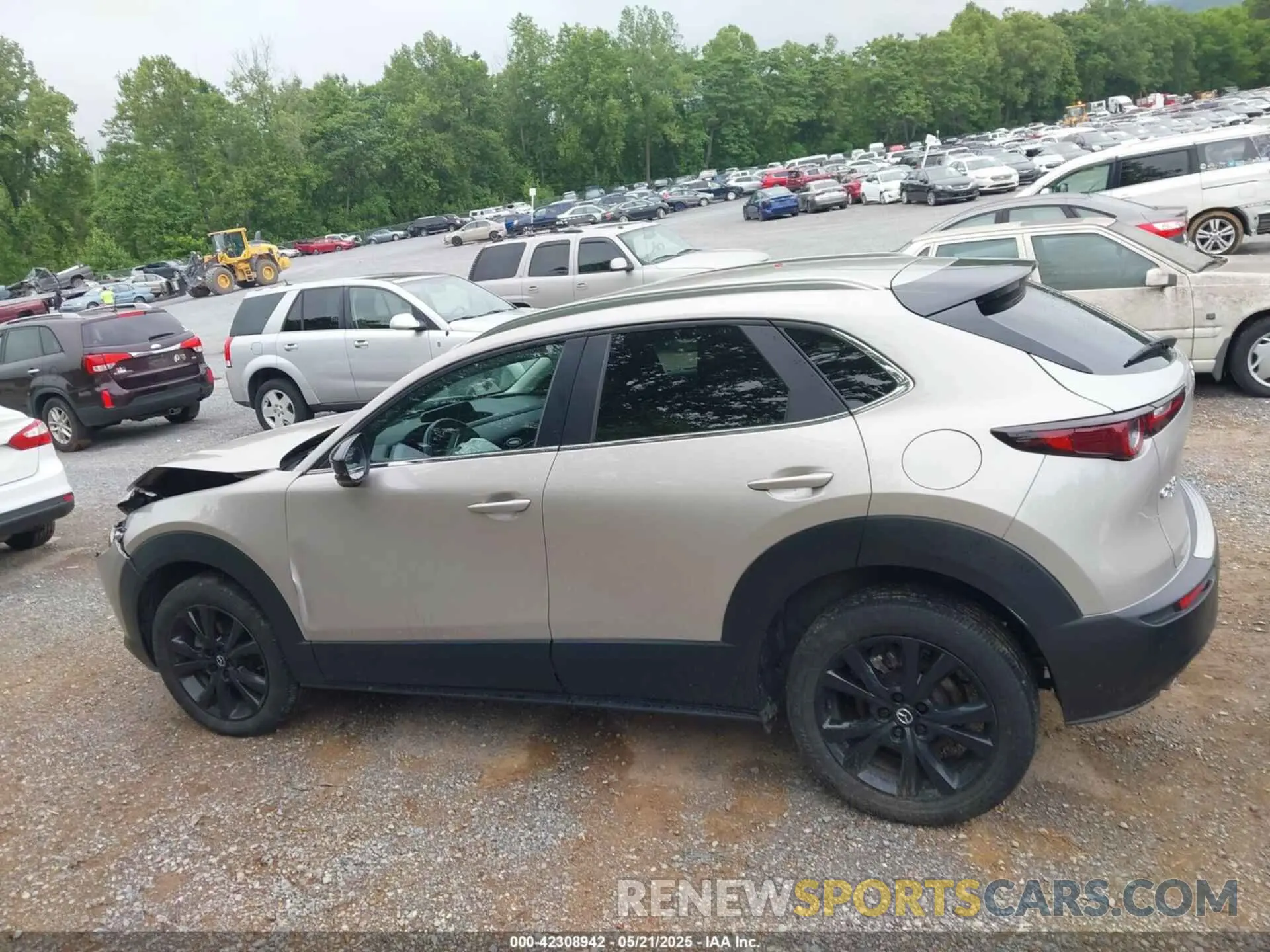 15 fotografías del automóvil dañado 3MVDMBBM6RM618305 MAZDA CX-30 2024