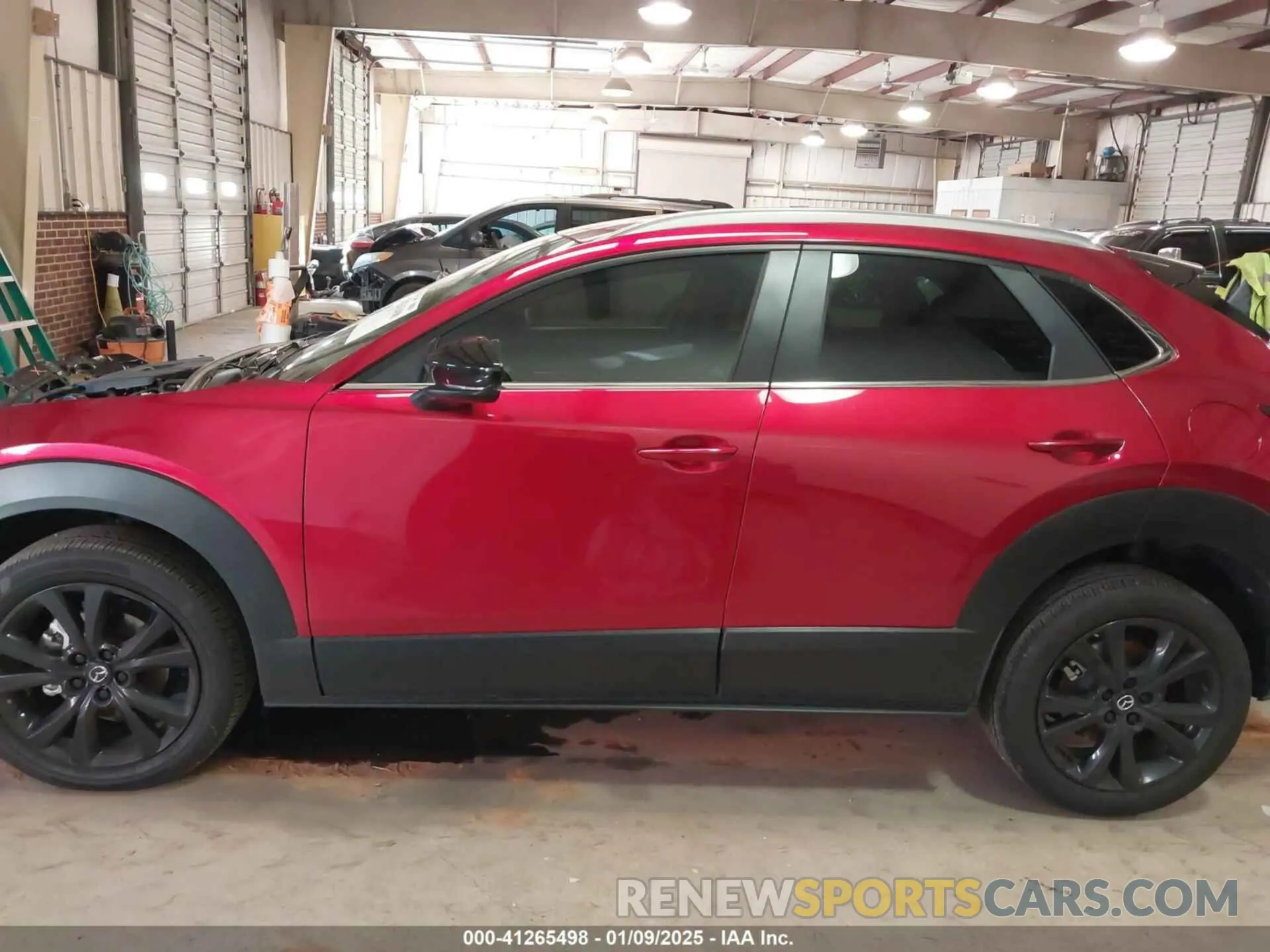 15 fotografías del automóvil dañado 3MVDMBBM7RM610746 MAZDA CX-30 2024
