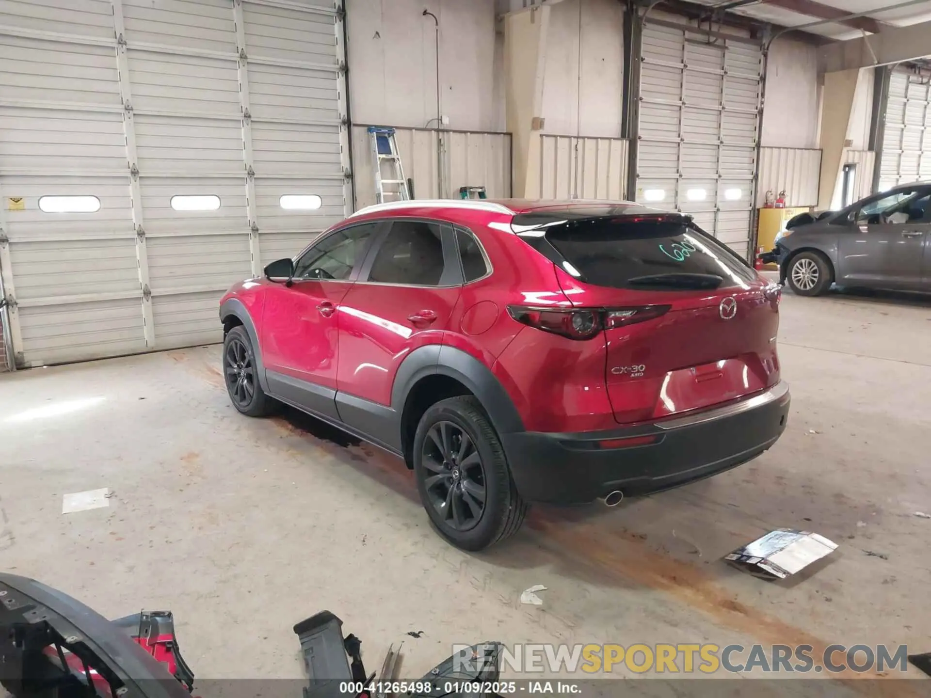 3 fotografías del automóvil dañado 3MVDMBBM7RM610746 MAZDA CX-30 2024