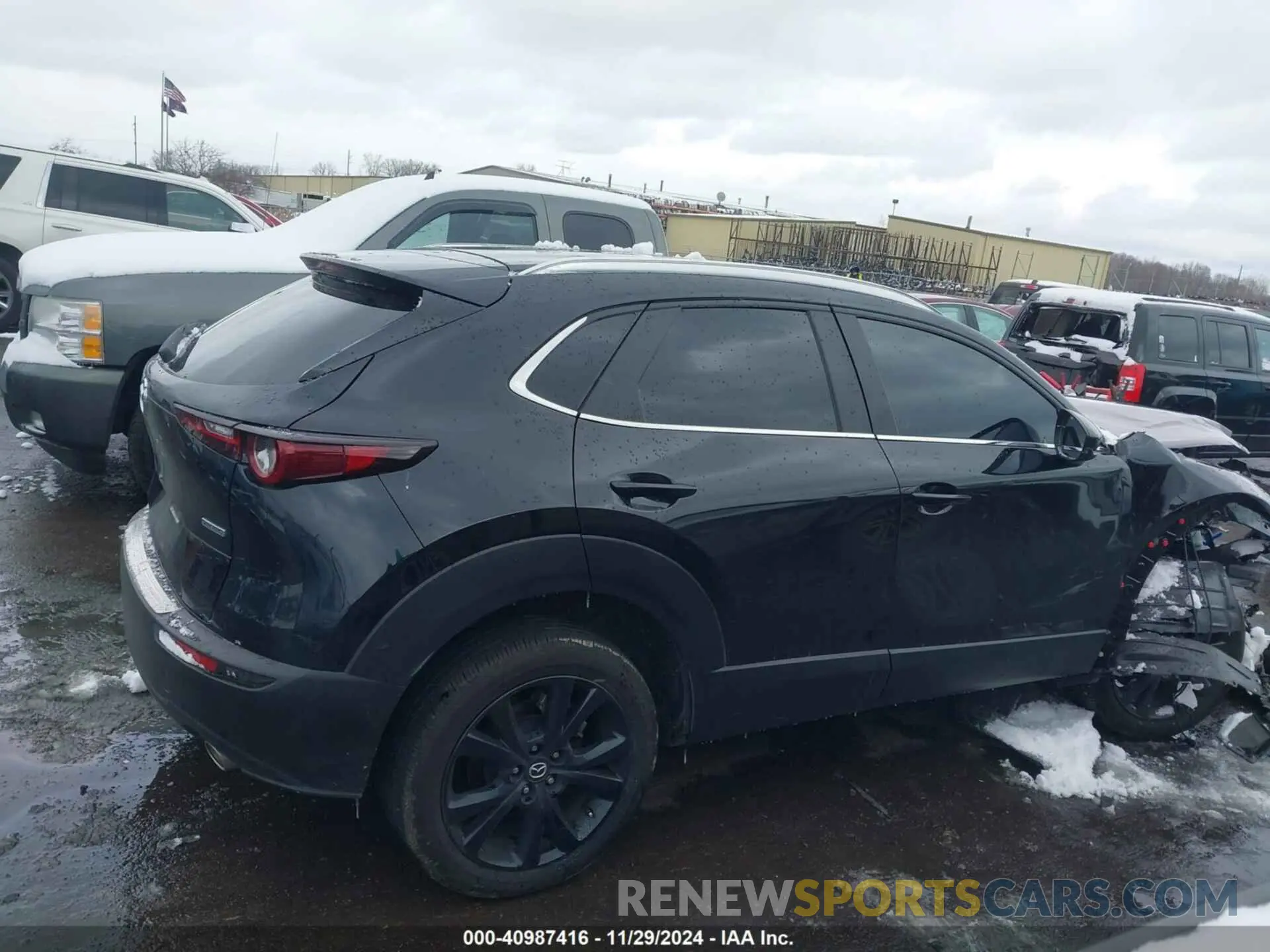 12 fotografías del automóvil dañado 3MVDMBBM7RM637249 MAZDA CX-30 2024
