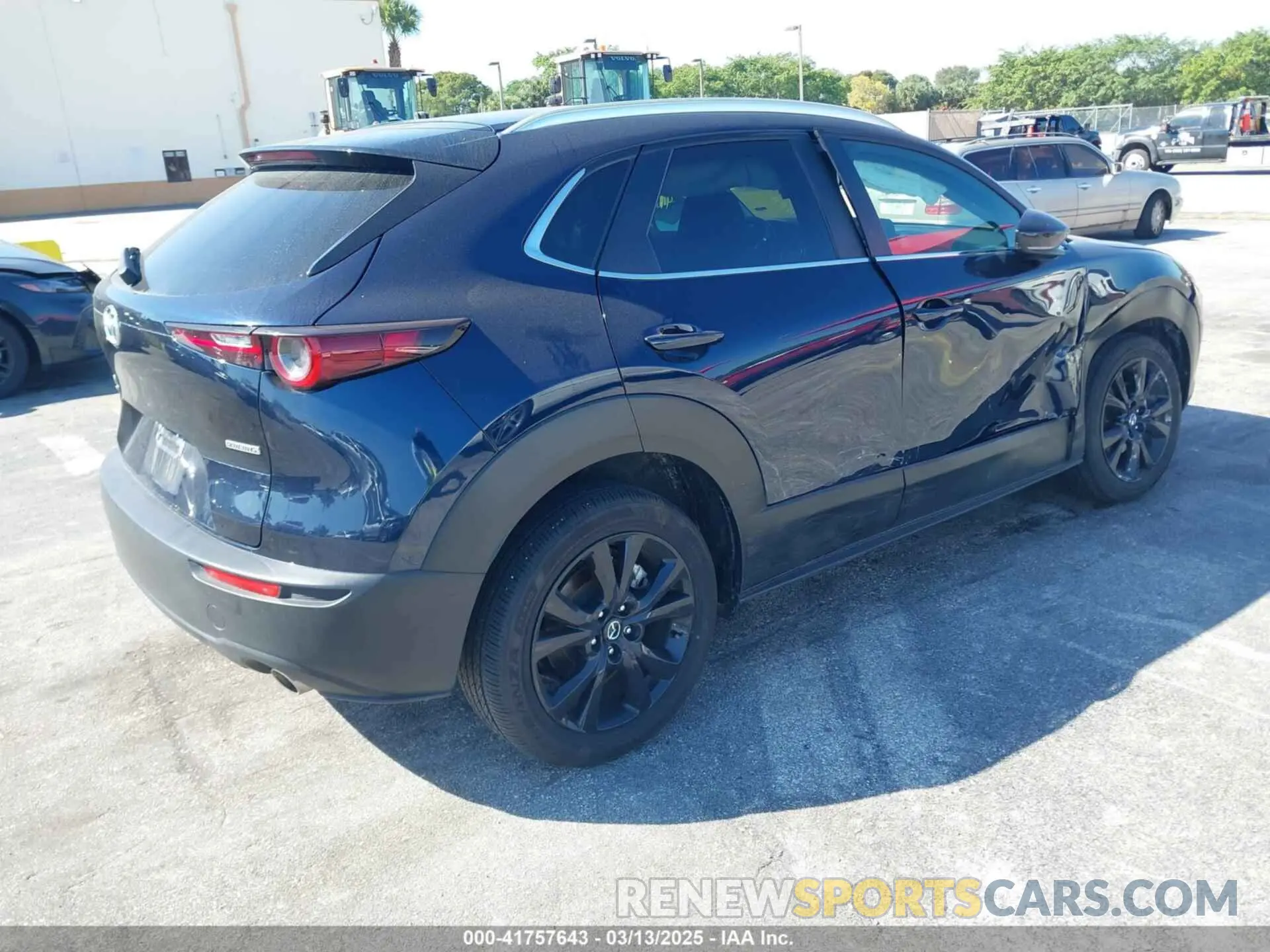4 fotografías del automóvil dañado 3MVDMBBM7RM696642 MAZDA CX-30 2024