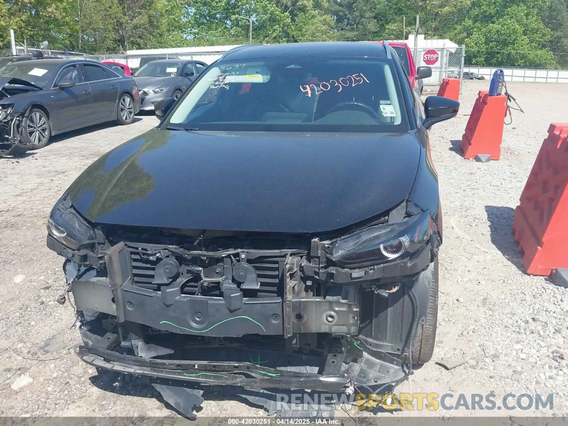 13 fotografías del automóvil dañado 3MVDMBBM8RM657137 MAZDA CX-30 2024