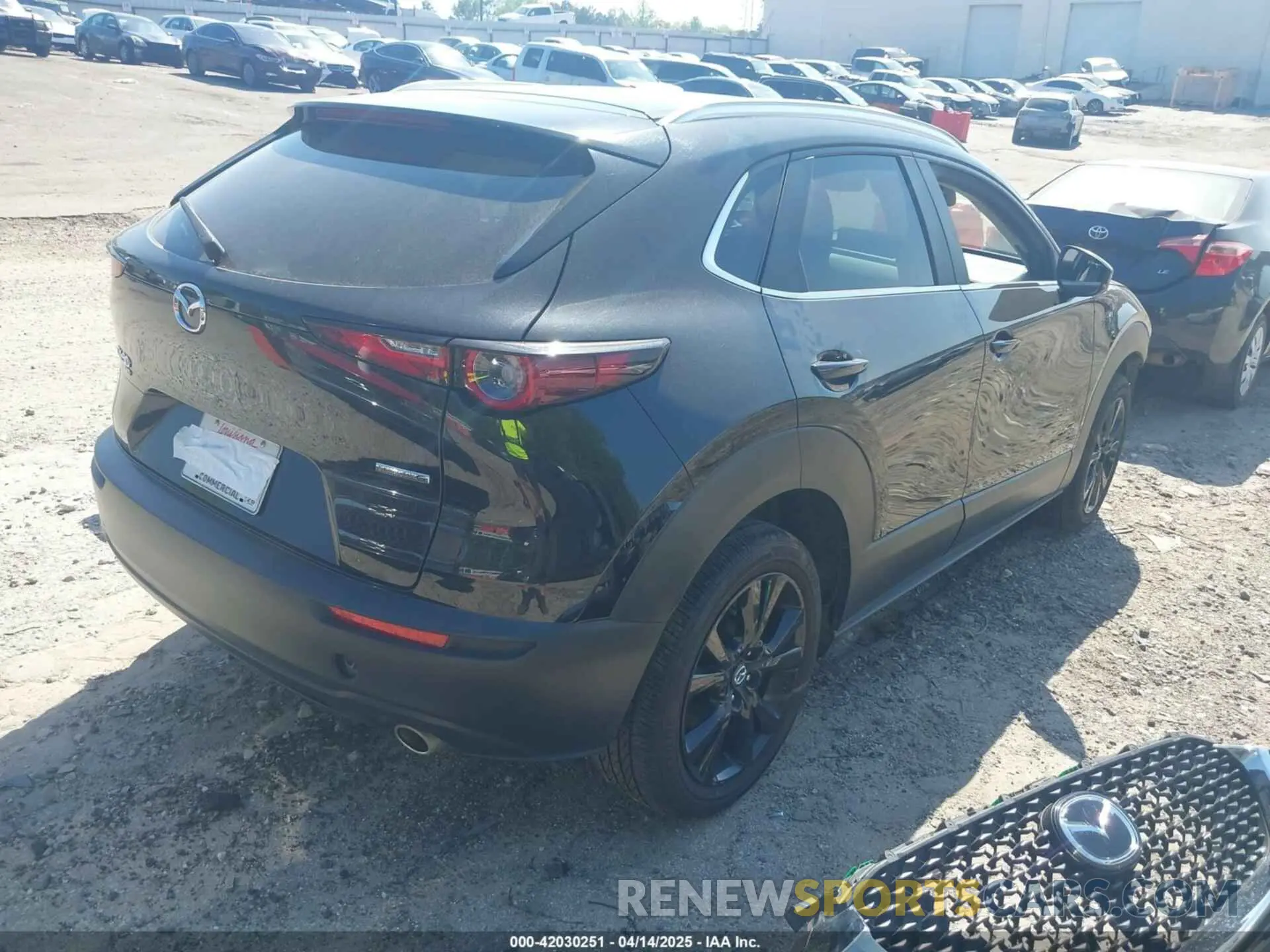 4 fotografías del automóvil dañado 3MVDMBBM8RM657137 MAZDA CX-30 2024