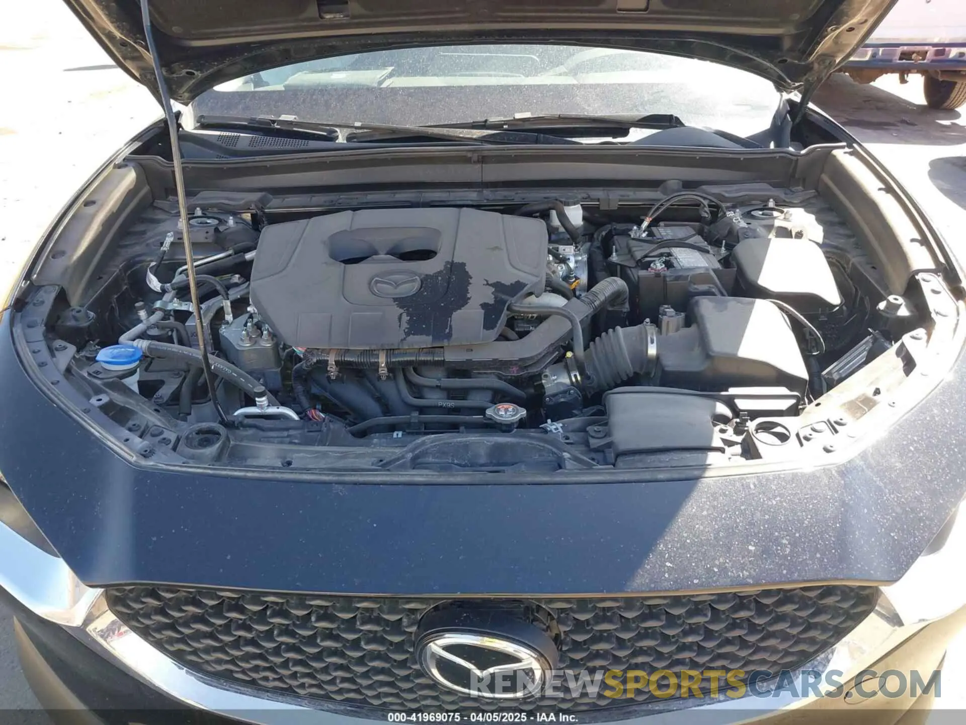10 fotografías del automóvil dañado 3MVDMBBM9RM645451 MAZDA CX-30 2024