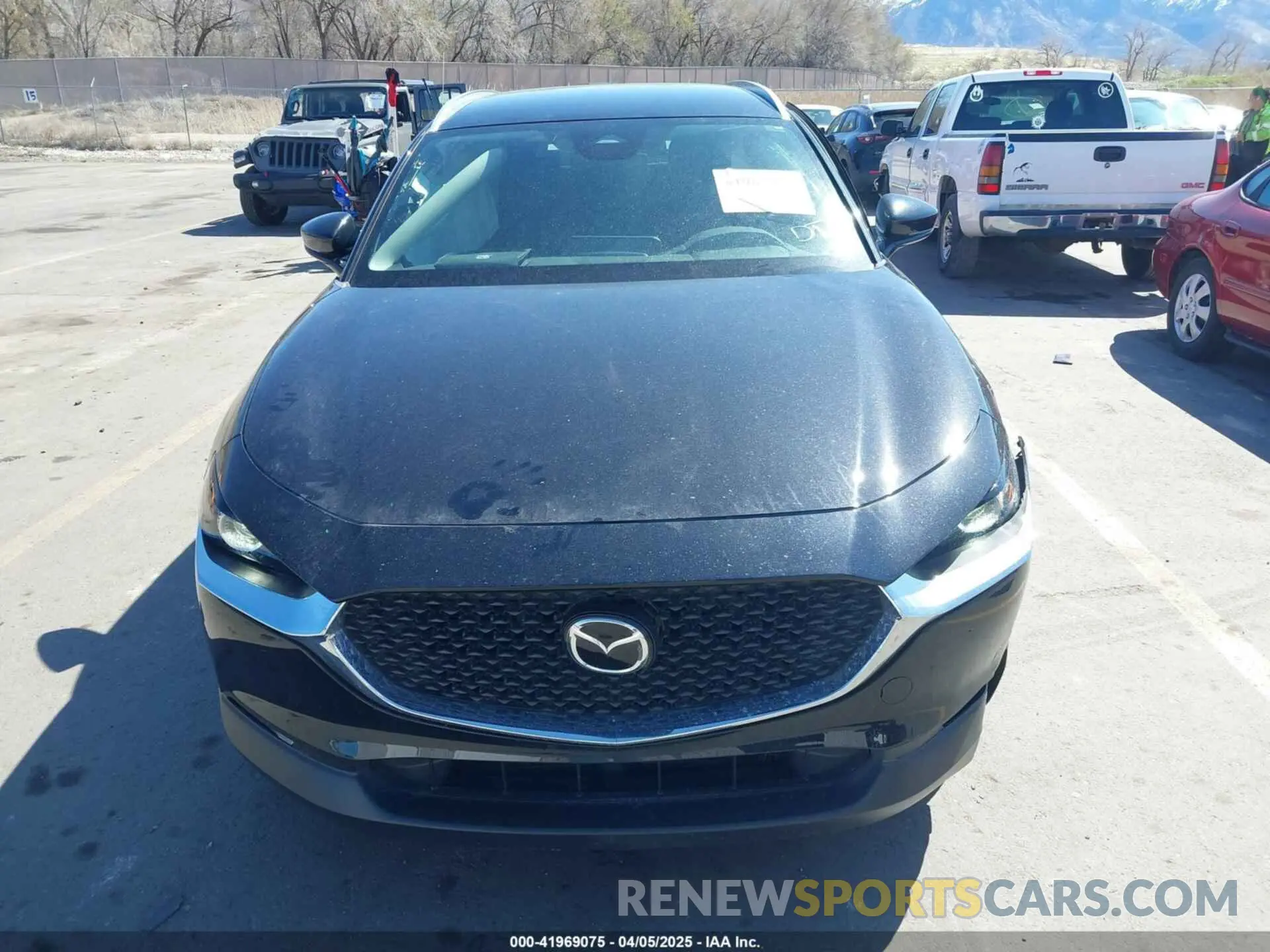 12 fotografías del automóvil dañado 3MVDMBBM9RM645451 MAZDA CX-30 2024