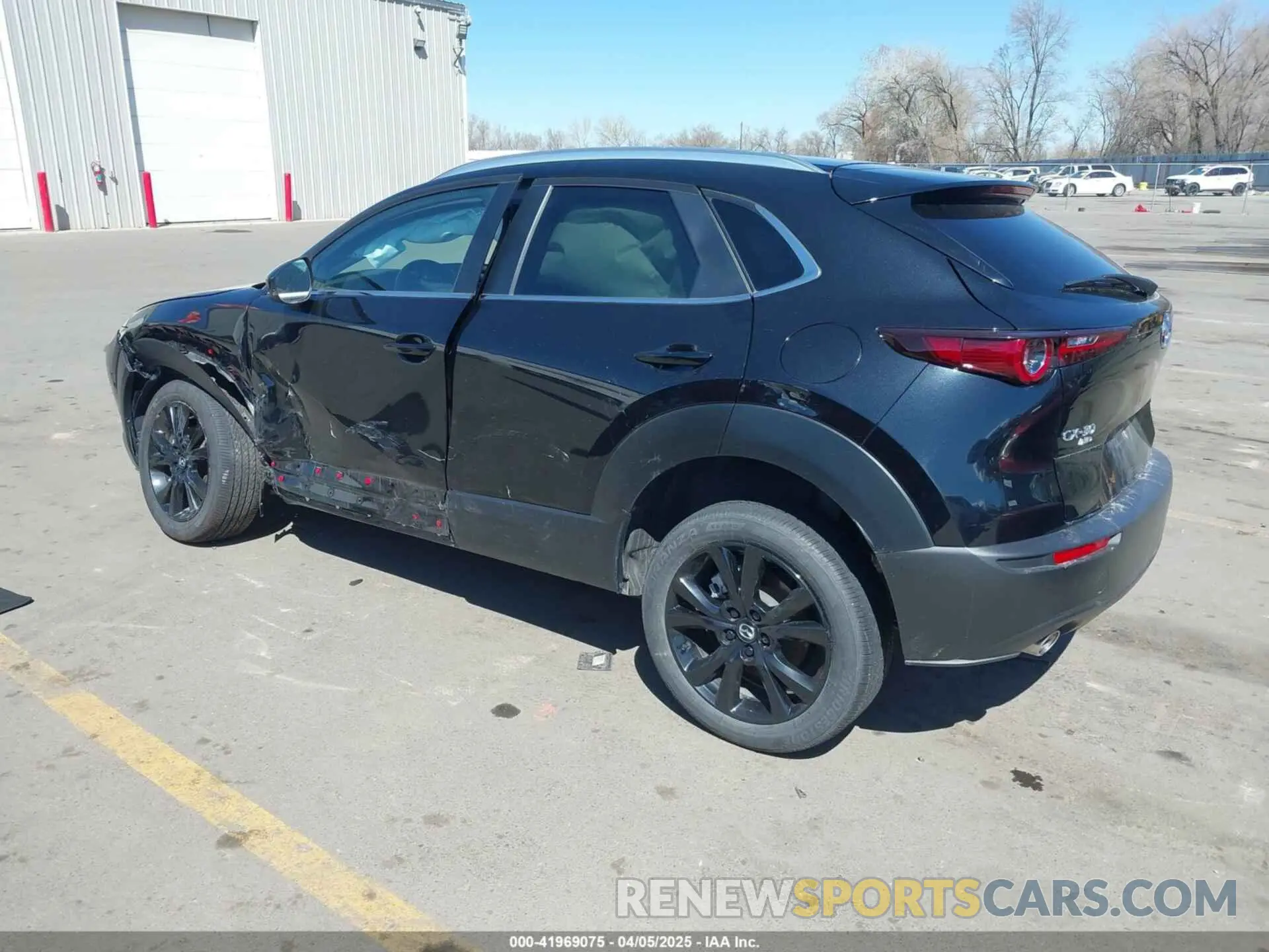 3 fotografías del automóvil dañado 3MVDMBBM9RM645451 MAZDA CX-30 2024