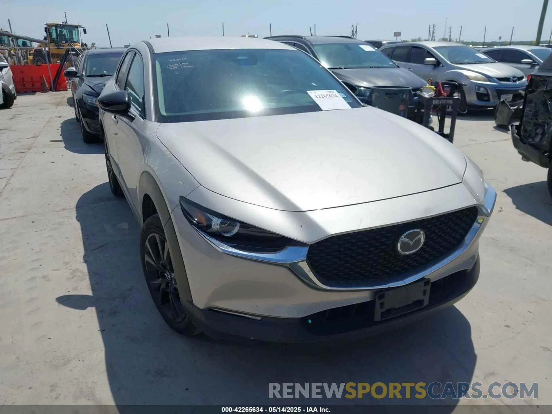 1 fotografías del automóvil dañado 3MVDMBBM9RM664436 MAZDA CX-30 2024
