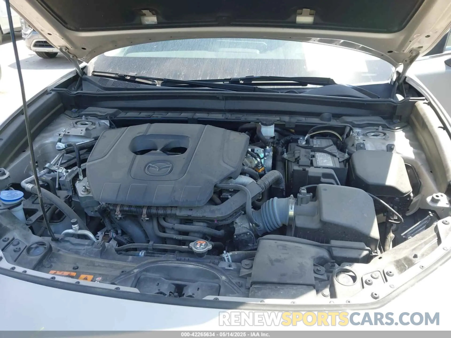 10 fotografías del automóvil dañado 3MVDMBBM9RM664436 MAZDA CX-30 2024