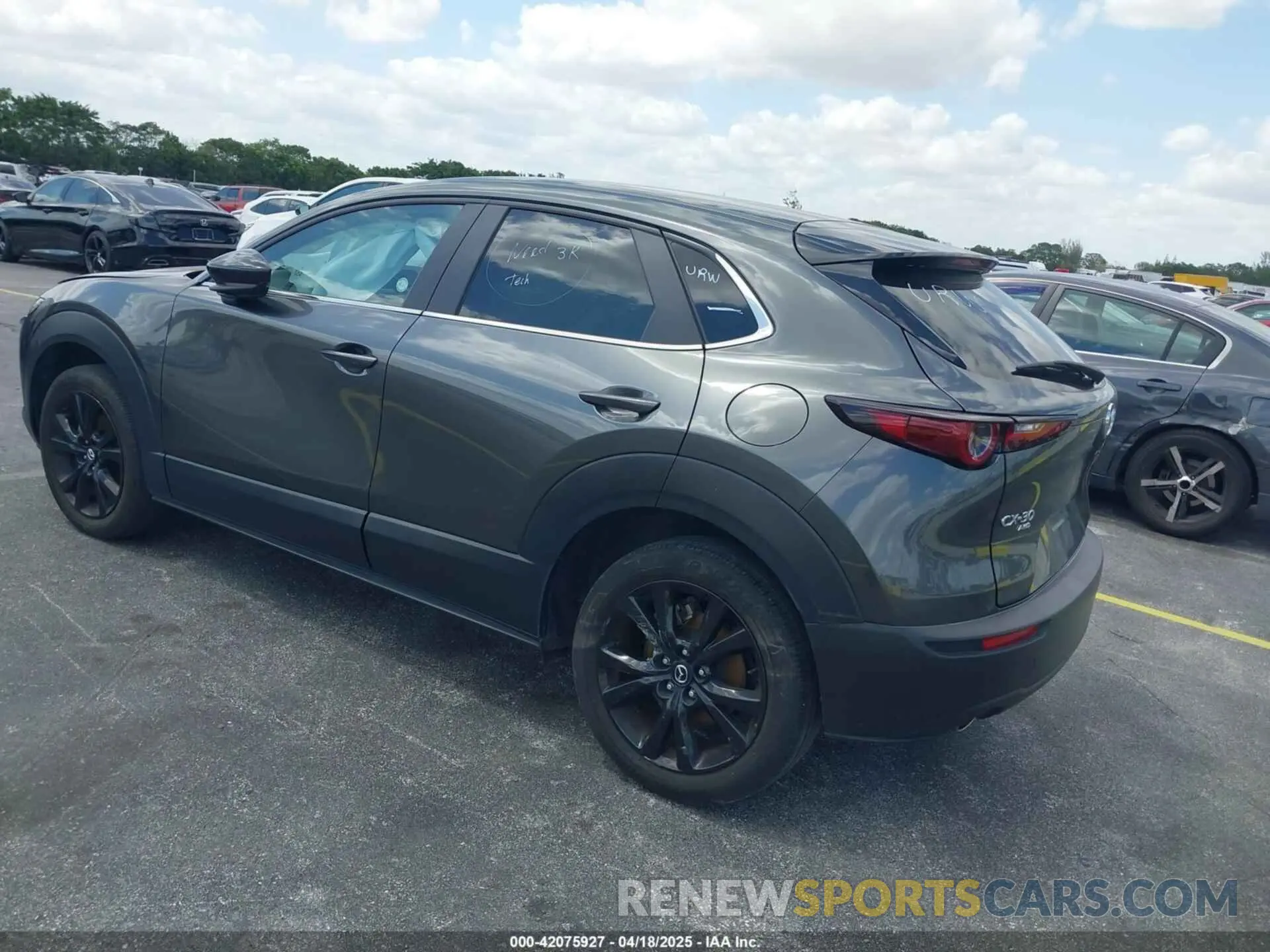 3 fotografías del automóvil dañado 3MVDMBBMXRM628979 MAZDA CX-30 2024