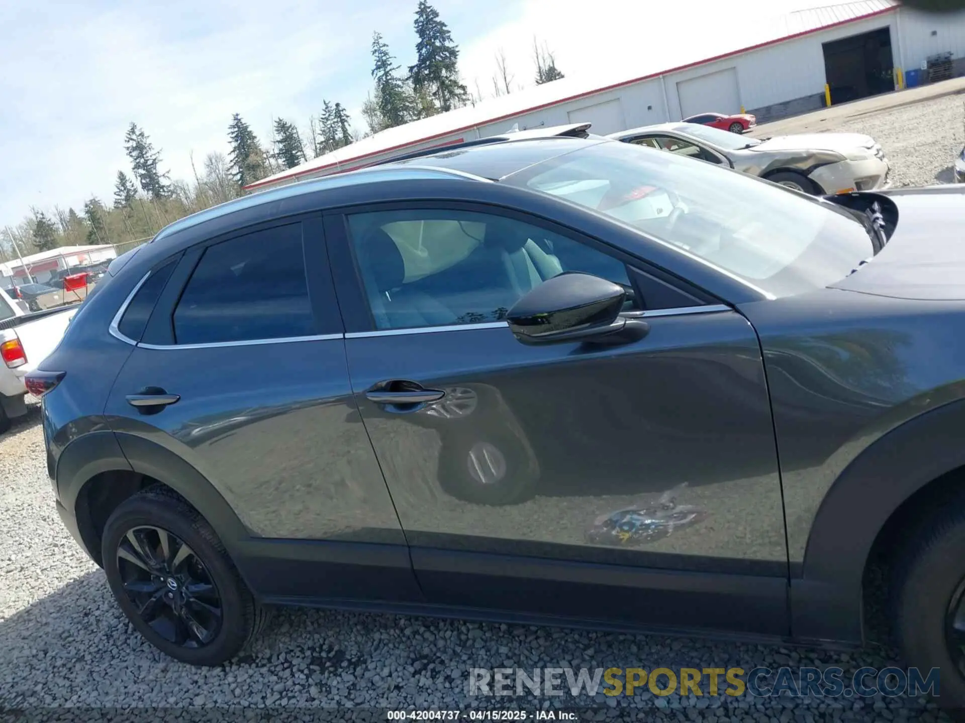 13 fotografías del automóvil dañado 3MVDMBBMXRM645958 MAZDA CX-30 2024