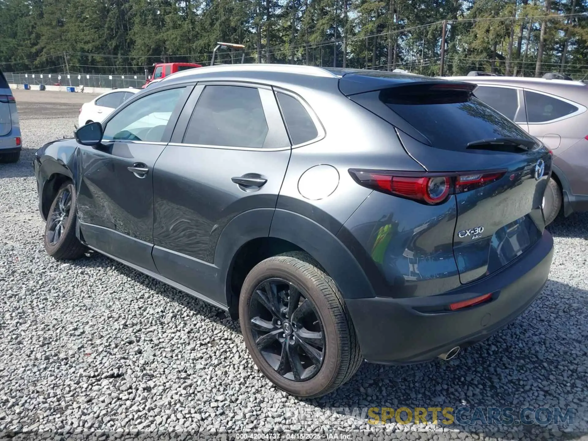 3 fotografías del automóvil dañado 3MVDMBBMXRM645958 MAZDA CX-30 2024