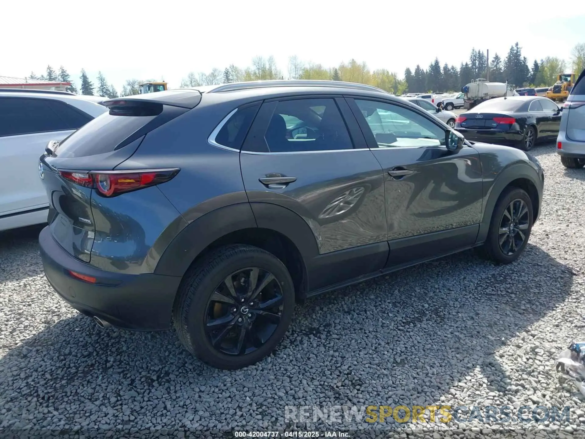 4 fotografías del automóvil dañado 3MVDMBBMXRM645958 MAZDA CX-30 2024
