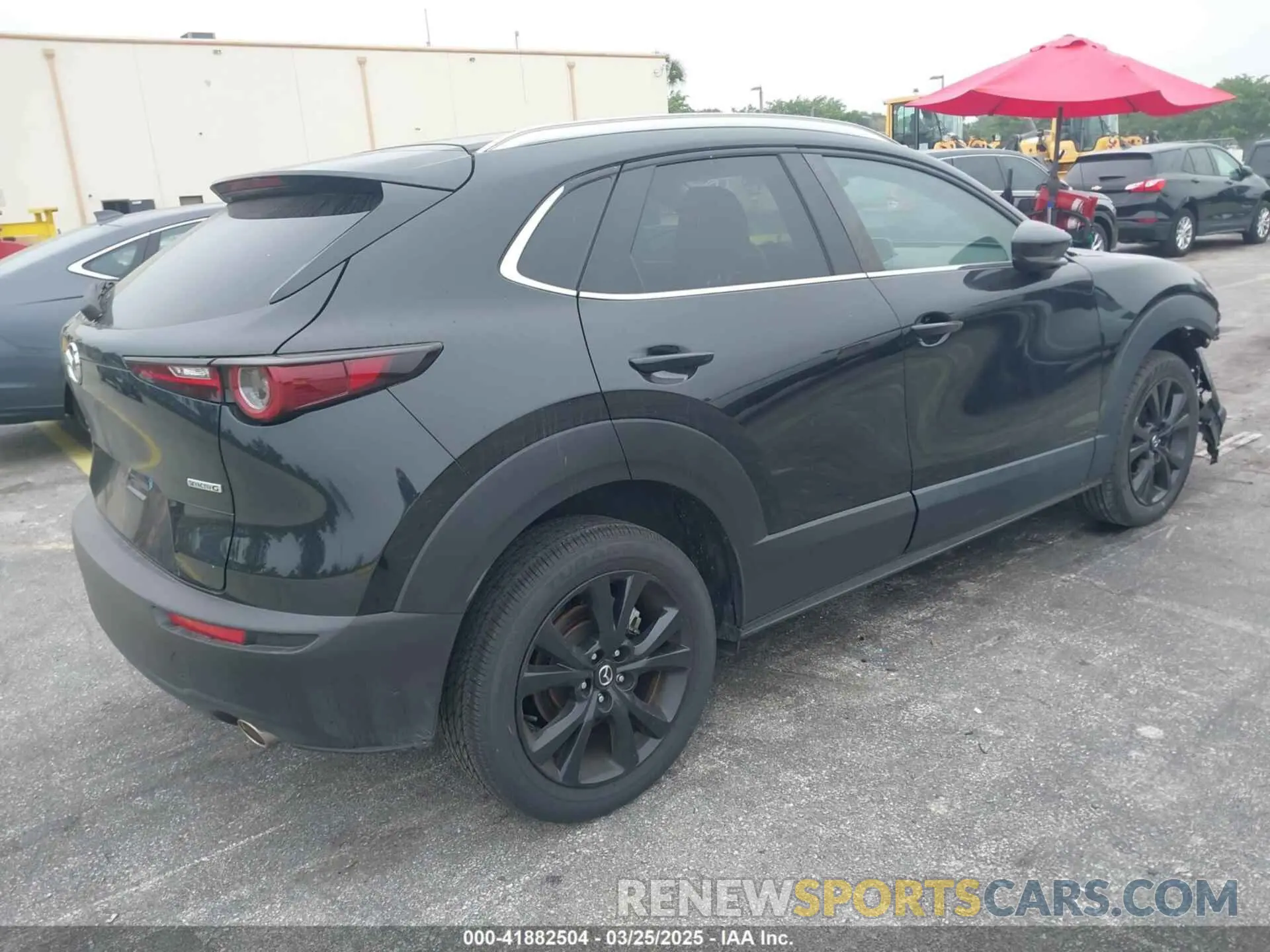 4 fotografías del automóvil dañado 3MVDMBBMXRM695310 MAZDA CX-30 2024