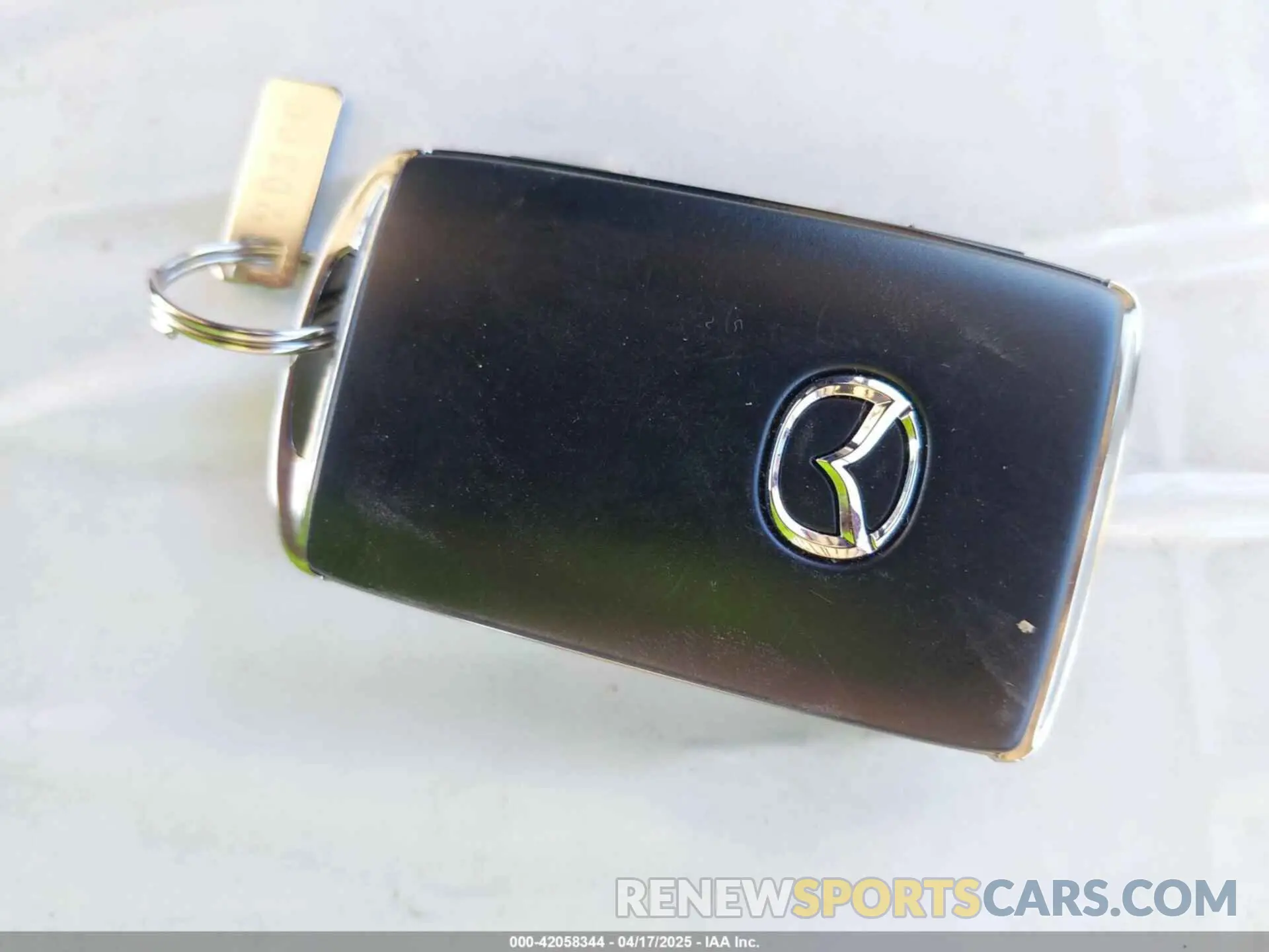 11 fotografías del automóvil dañado 3MVDMBCM0RM641917 MAZDA CX-30 2024