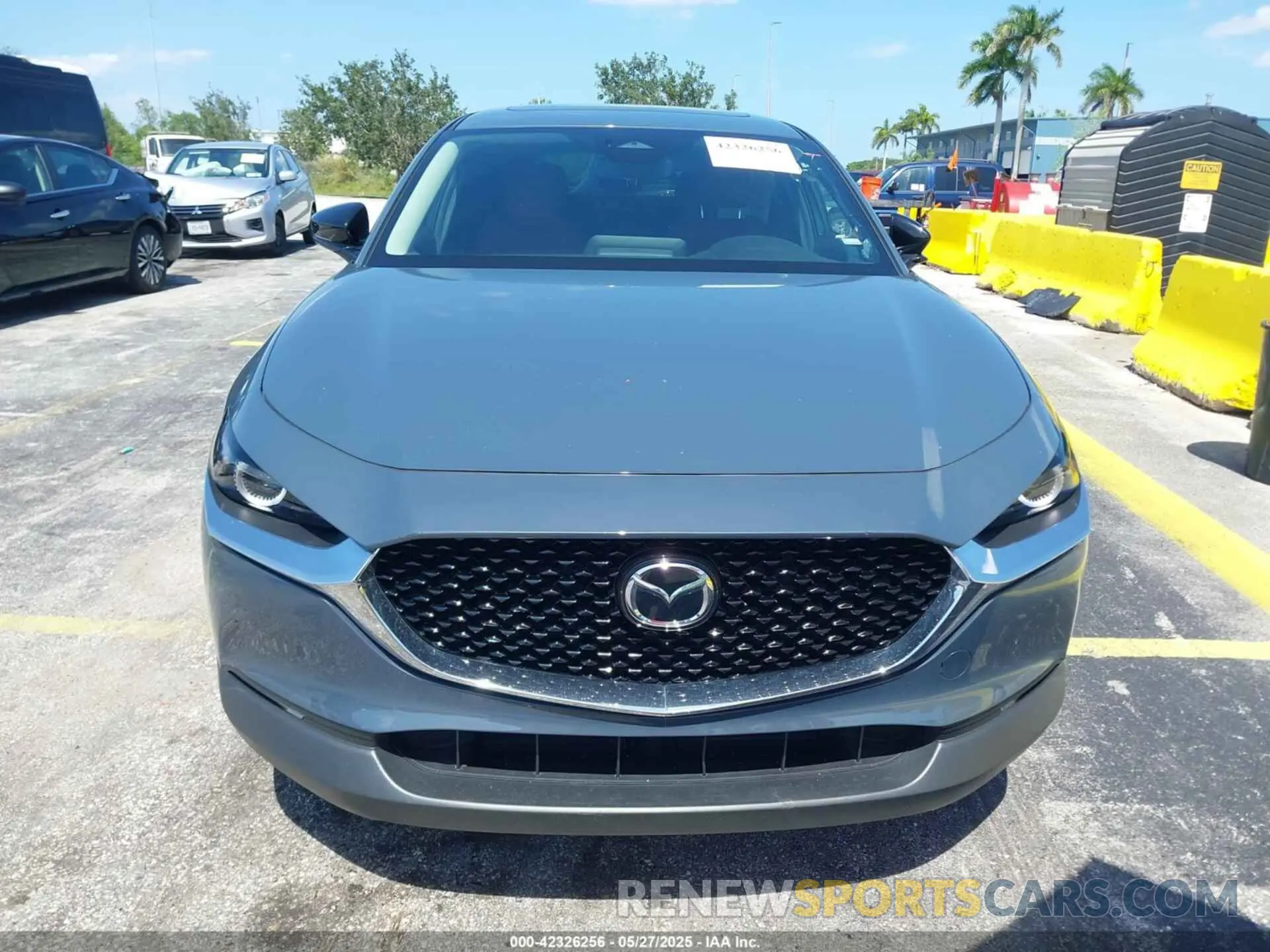 12 fotografías del automóvil dañado 3MVDMBCM0RM661018 MAZDA CX-30 2024
