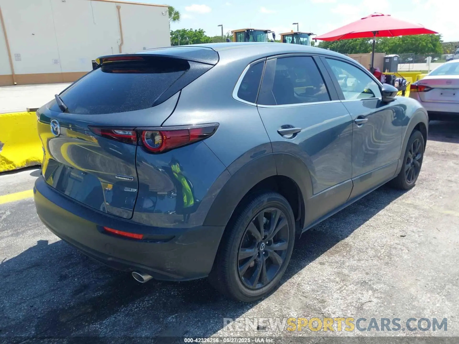 4 fotografías del automóvil dañado 3MVDMBCM0RM661018 MAZDA CX-30 2024