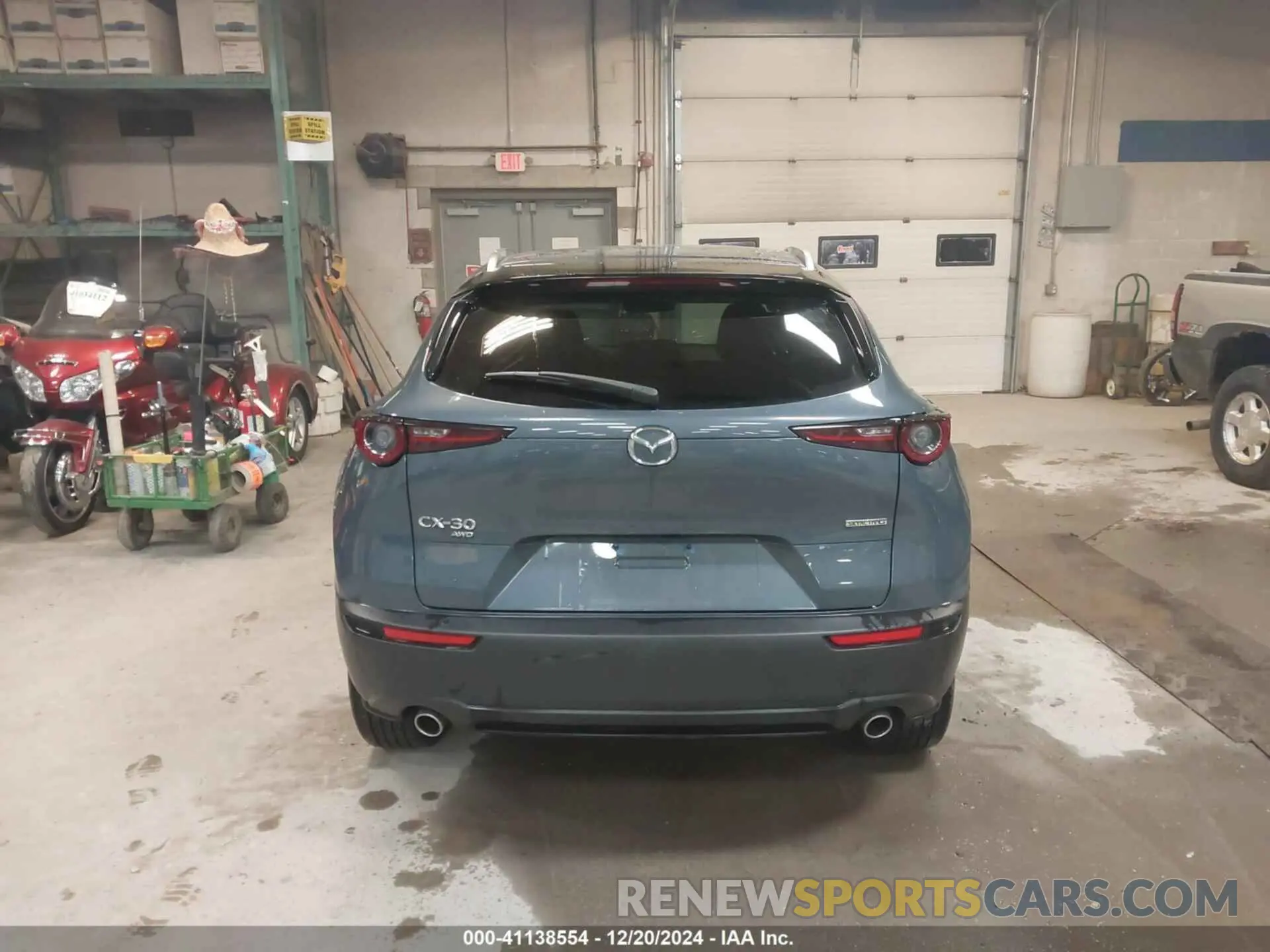 17 fotografías del automóvil dañado 3MVDMBCM2RM605761 MAZDA CX-30 2024