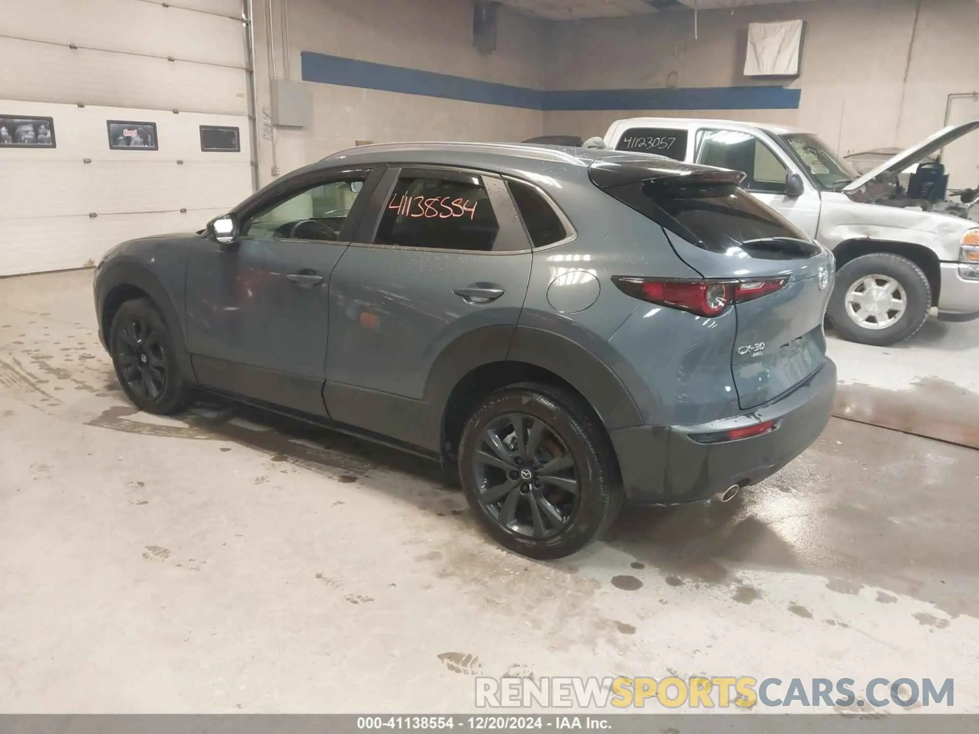 3 fotografías del automóvil dañado 3MVDMBCM2RM605761 MAZDA CX-30 2024