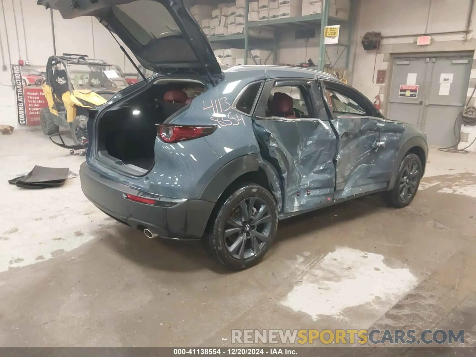 4 fotografías del automóvil dañado 3MVDMBCM2RM605761 MAZDA CX-30 2024