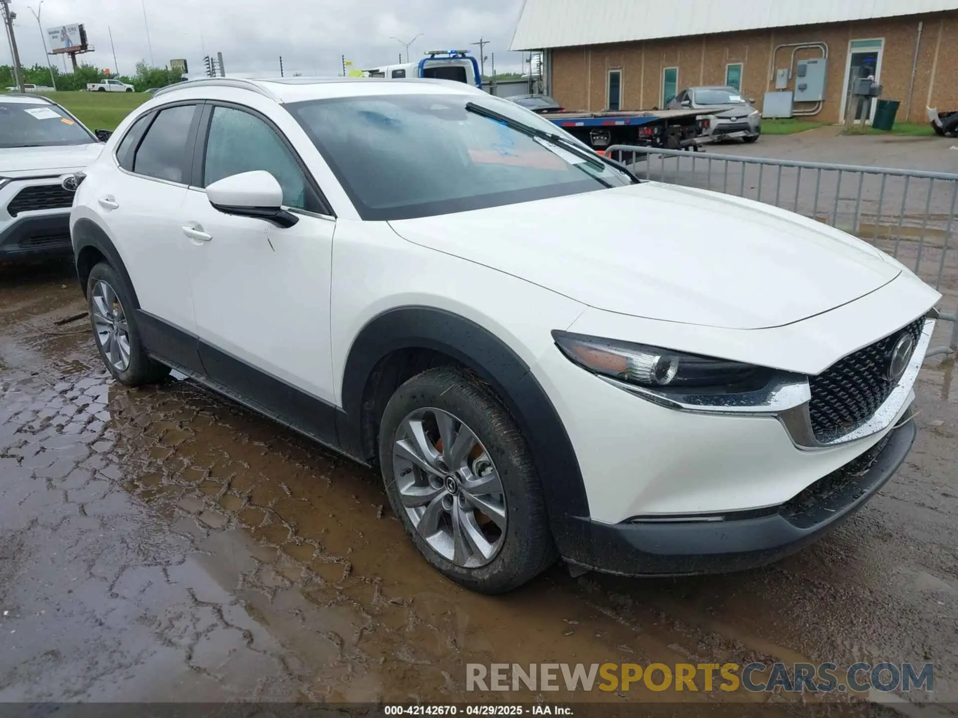 1 fotografías del automóvil dañado 3MVDMBCM2RM617697 MAZDA CX-30 2024