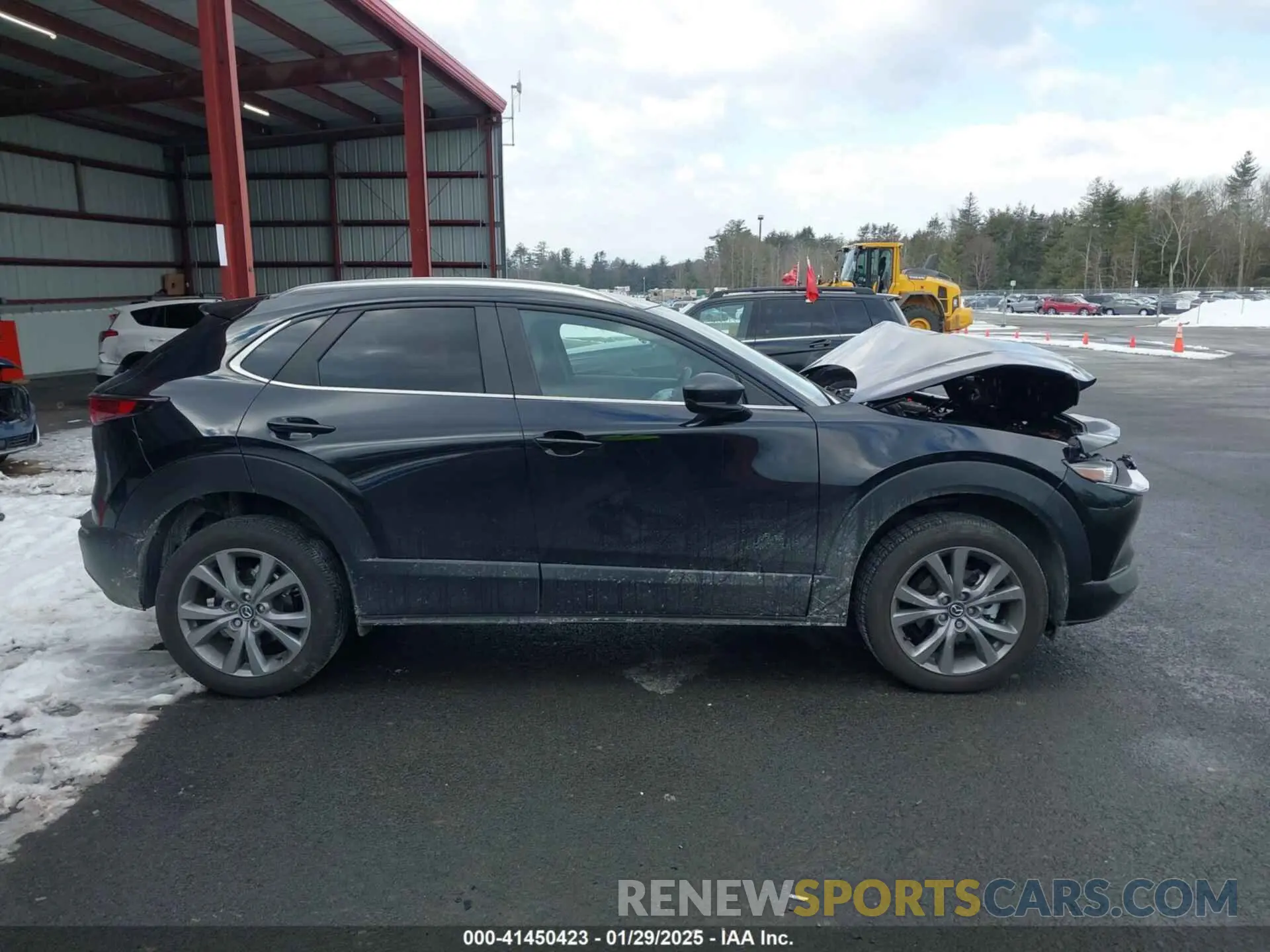 13 fotografías del automóvil dañado 3MVDMBCM2RM681741 MAZDA CX-30 2024