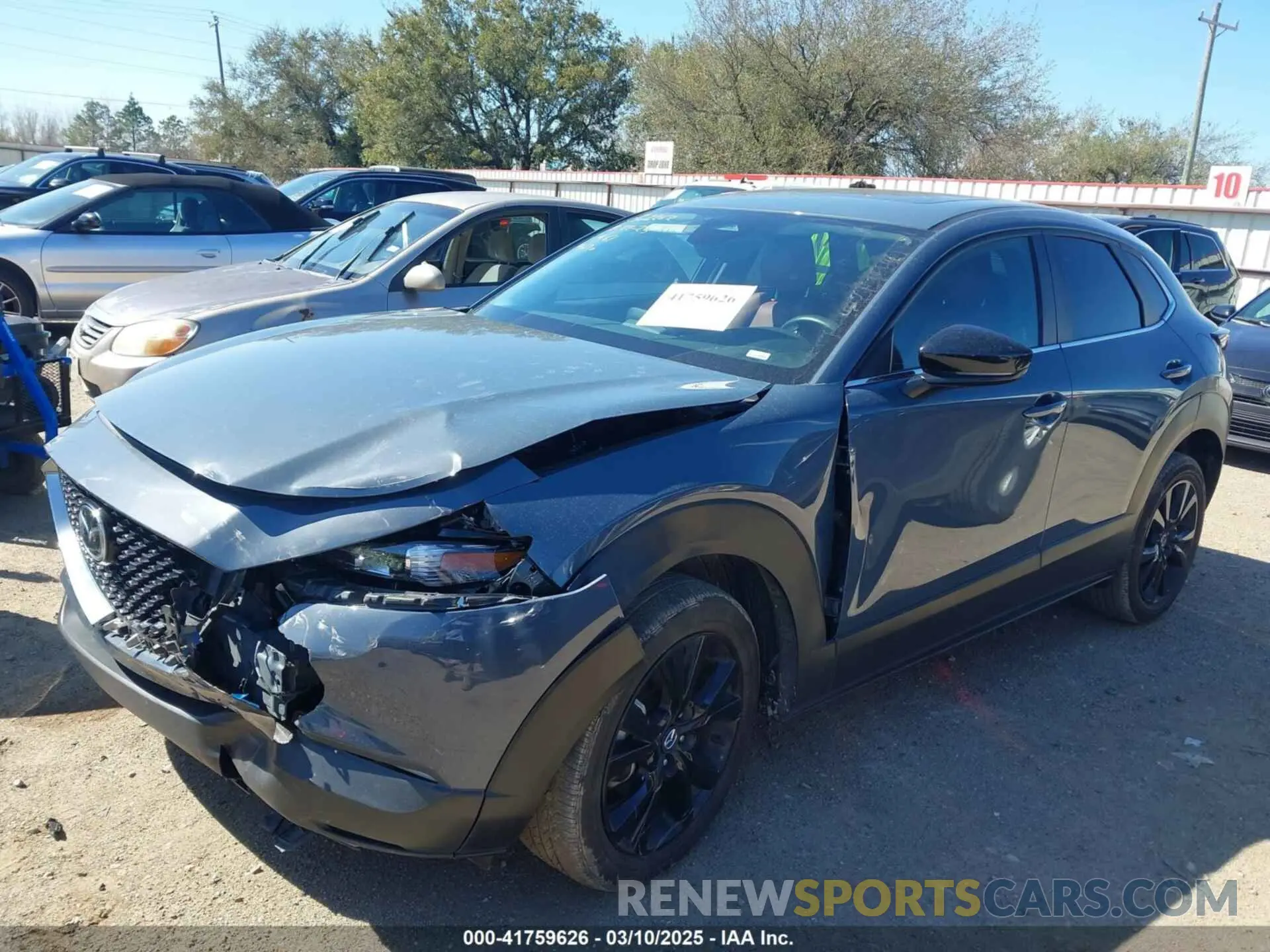 2 fotografías del automóvil dañado 3MVDMBCM3RM659070 MAZDA CX-30 2024