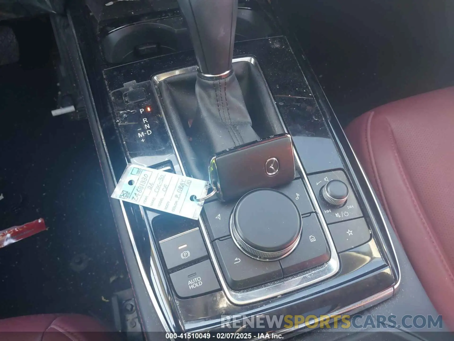 11 fotografías del automóvil dañado 3MVDMBCM3RM681330 MAZDA CX-30 2024