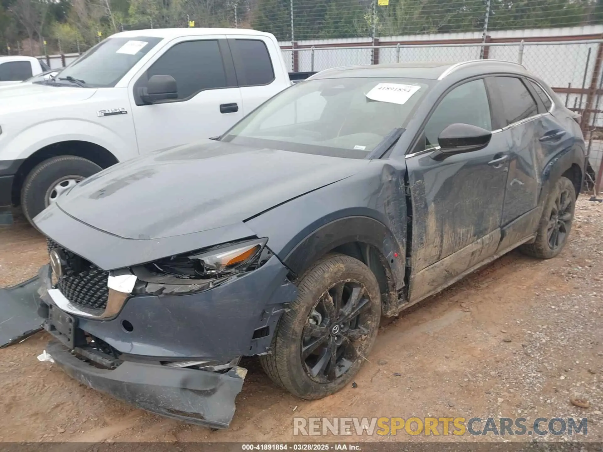 15 fotografías del automóvil dañado 3MVDMBCM3RM682994 MAZDA CX-30 2024