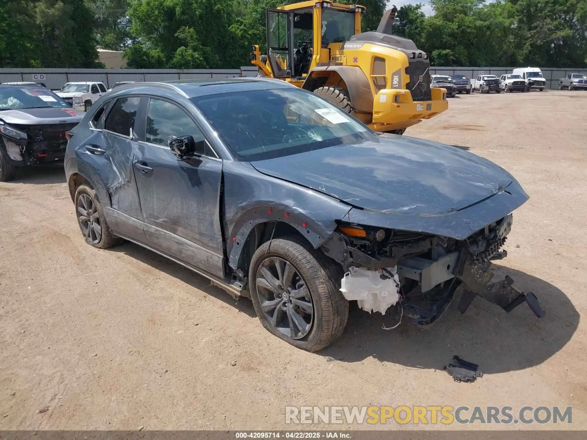 1 fotografías del automóvil dañado 3MVDMBCM3RM683241 MAZDA CX-30 2024
