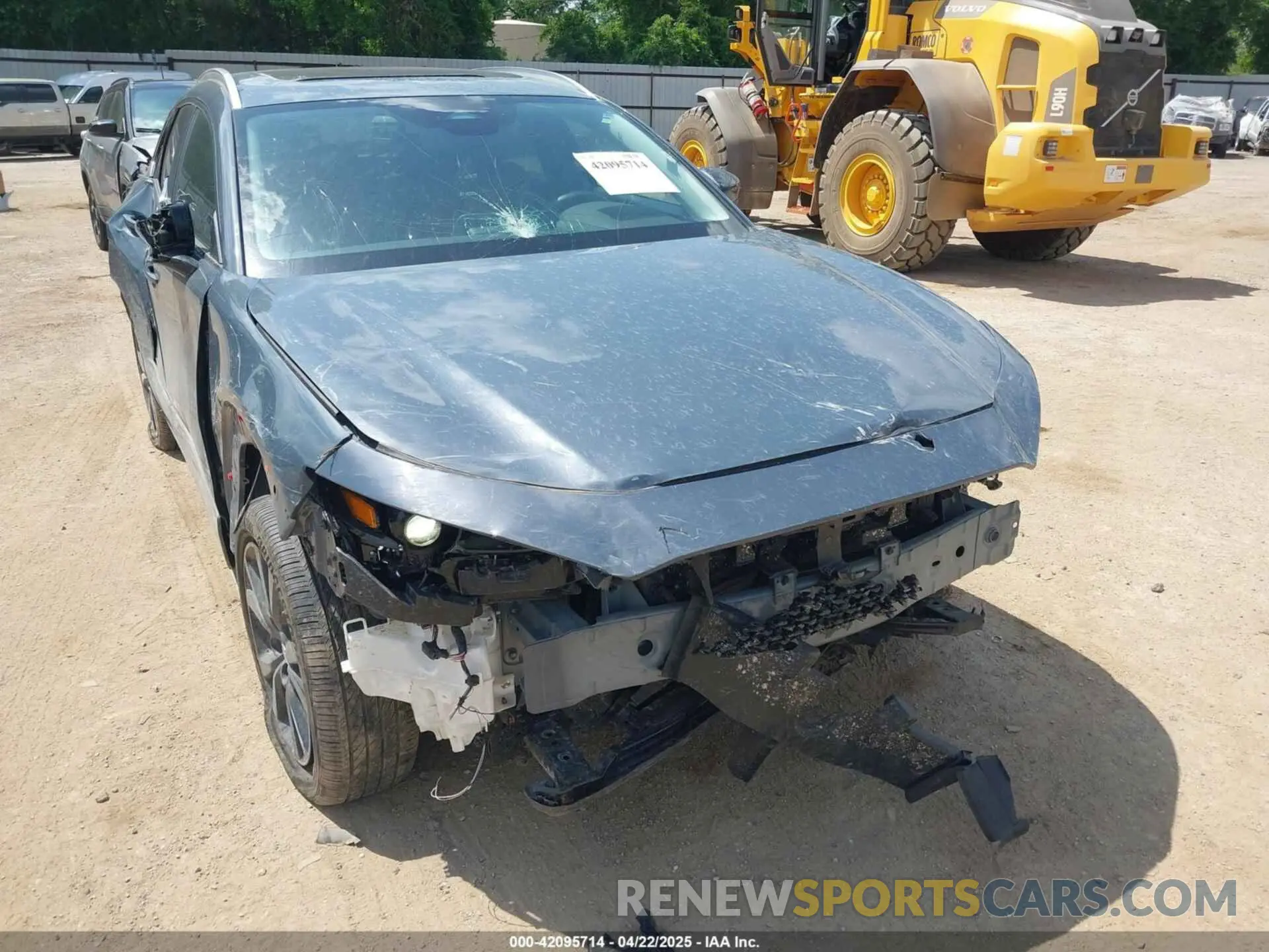 18 fotografías del automóvil dañado 3MVDMBCM3RM683241 MAZDA CX-30 2024