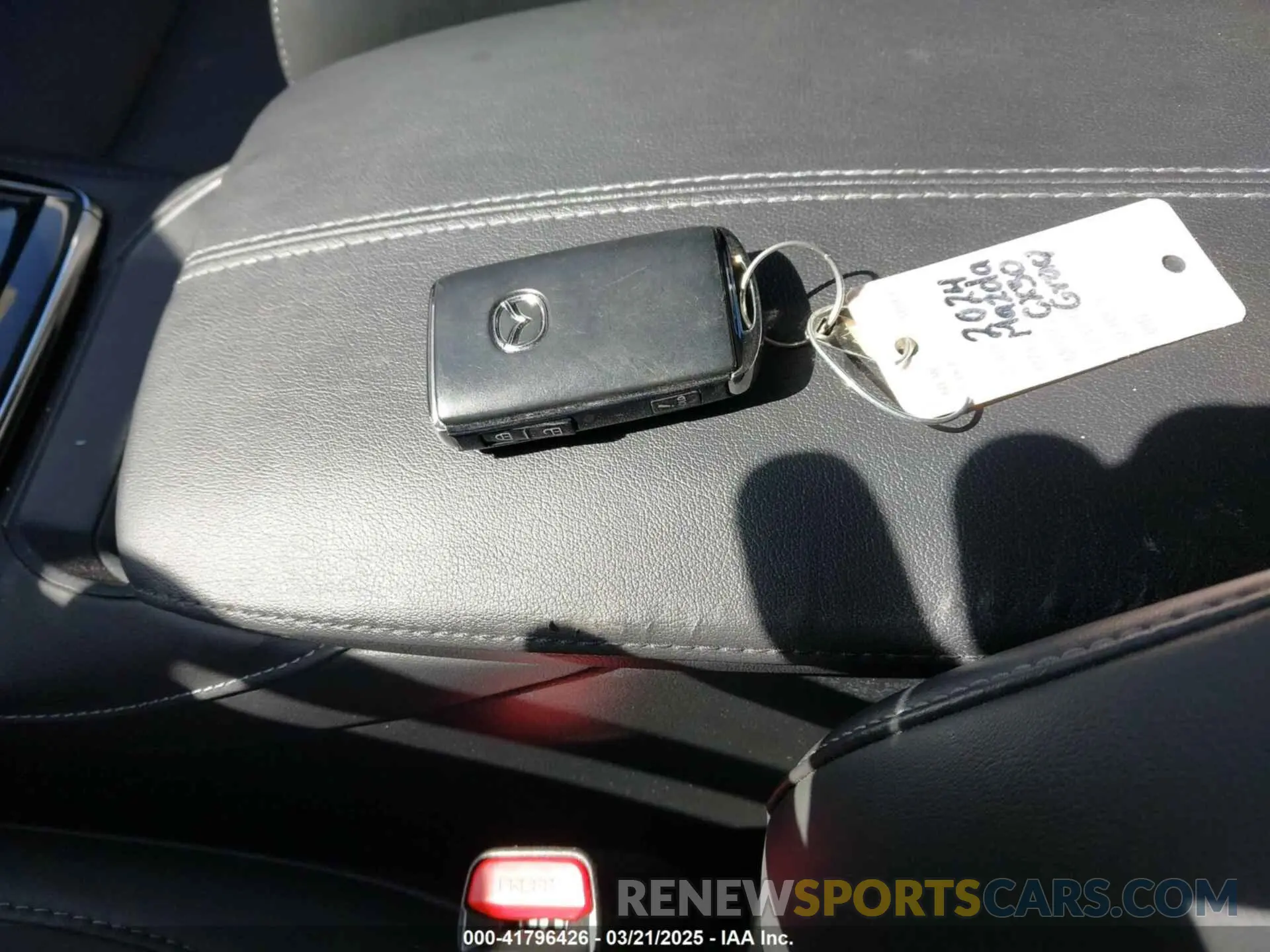 11 fotografías del automóvil dañado 3MVDMBCM4RM607530 MAZDA CX-30 2024