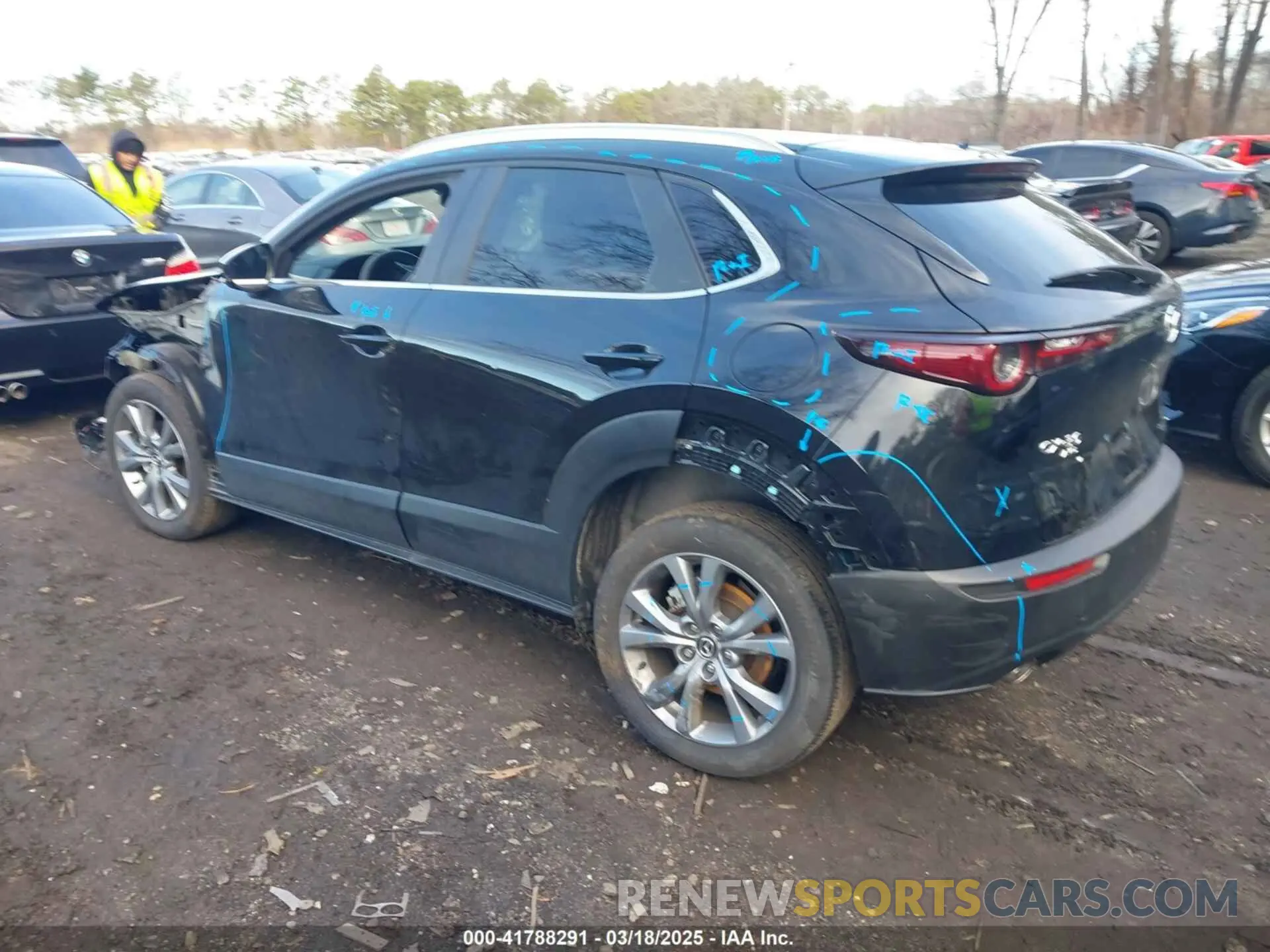 3 fotografías del automóvil dañado 3MVDMBCM4RM681739 MAZDA CX-30 2024