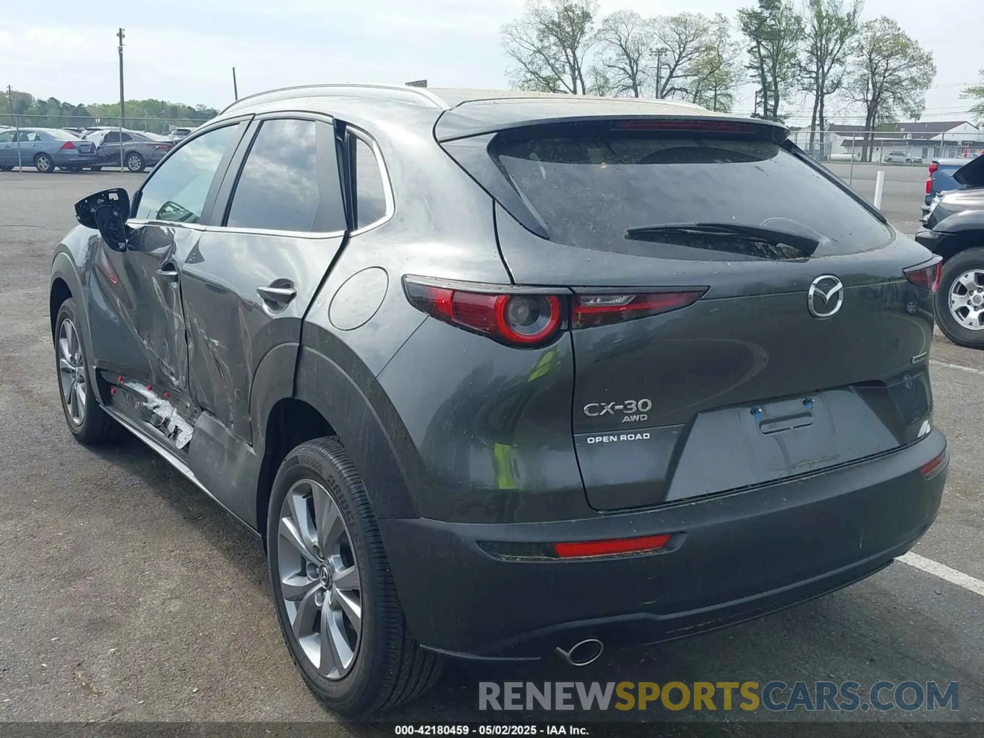 3 fotografías del automóvil dañado 3MVDMBCM5RM665341 MAZDA CX-30 2024