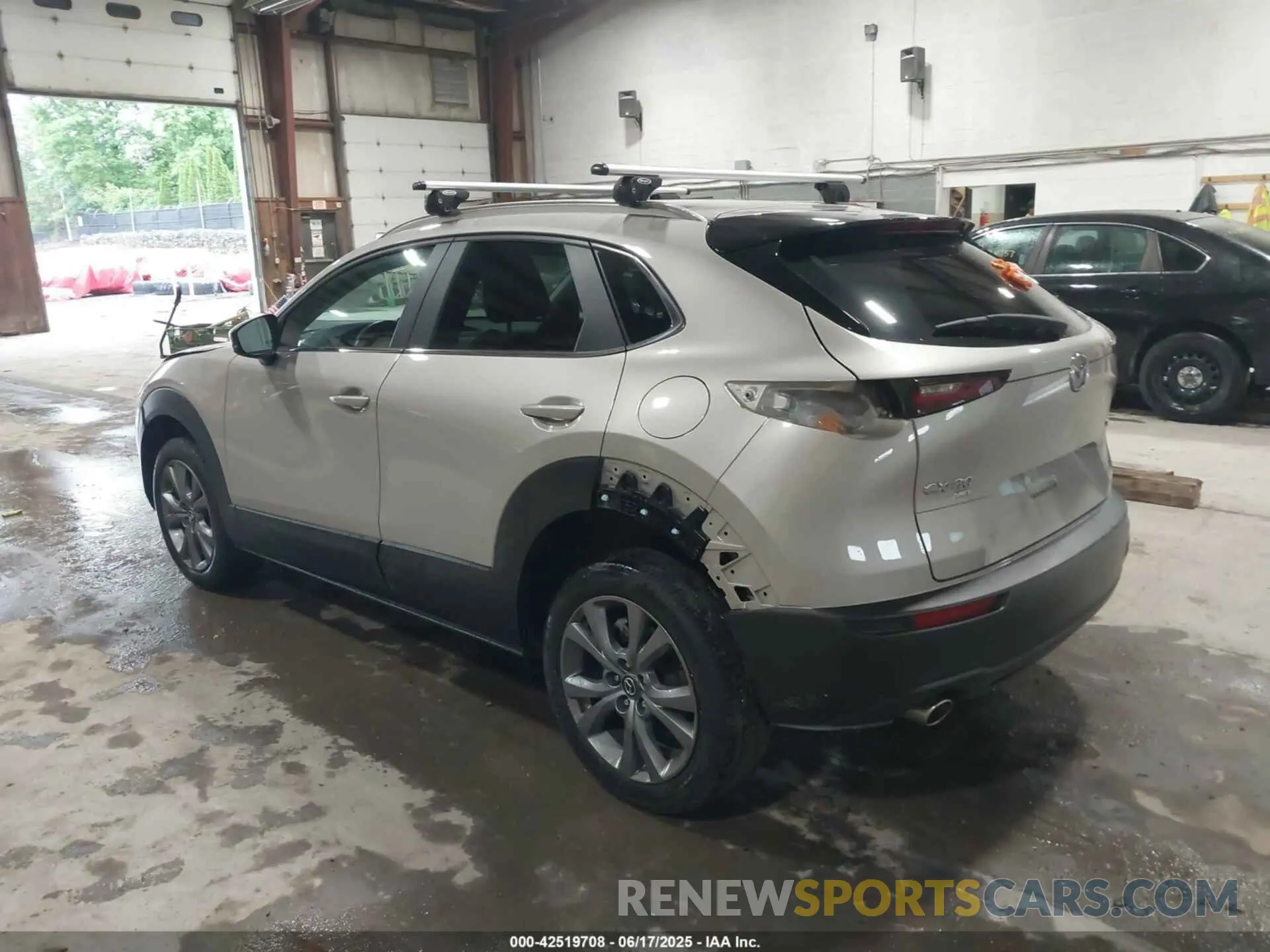 3 fotografías del automóvil dañado 3MVDMBCM6RM609392 MAZDA CX-30 2024