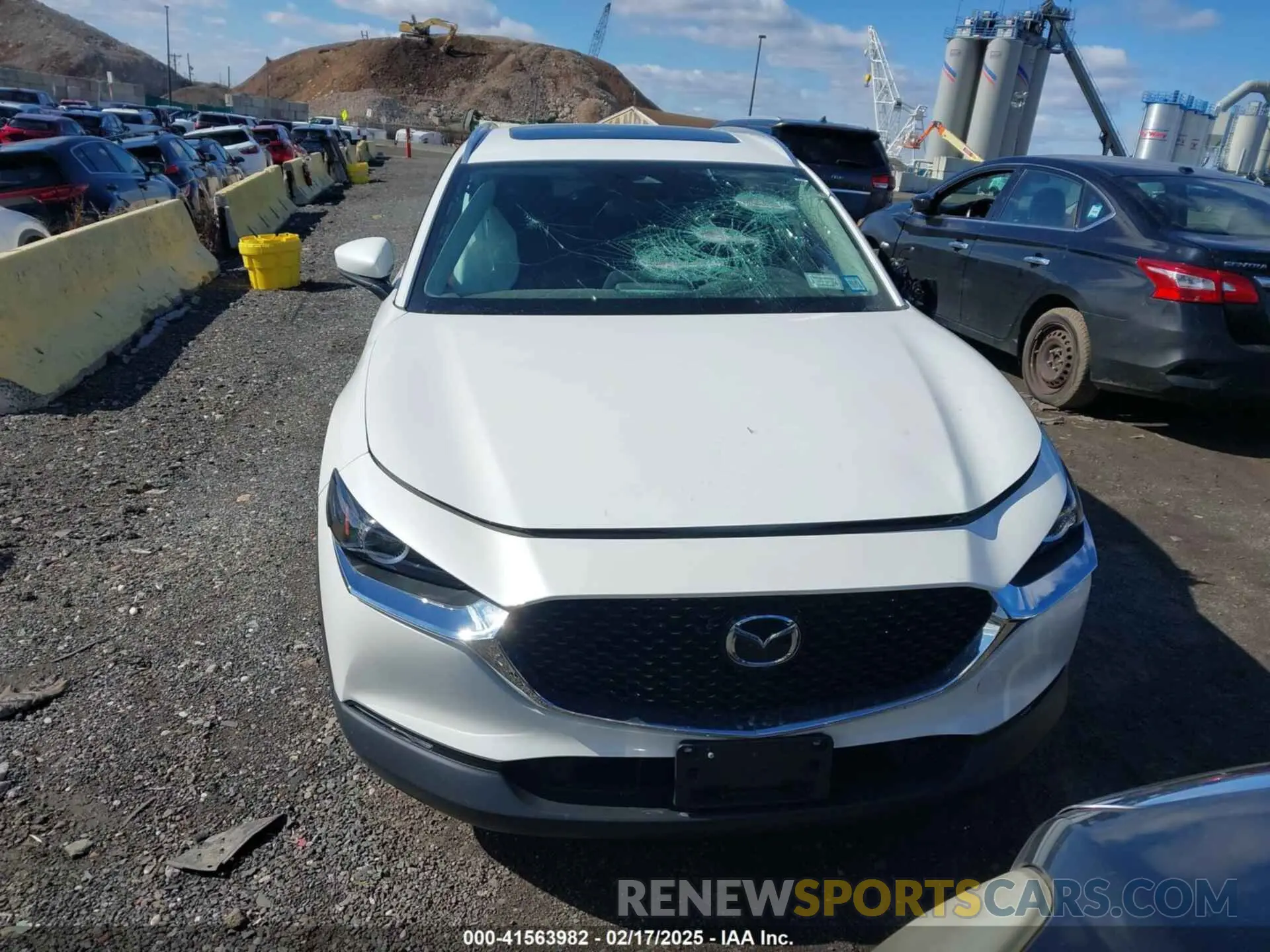 11 fotografías del automóvil dañado 3MVDMBCM6RM636186 MAZDA CX-30 2024