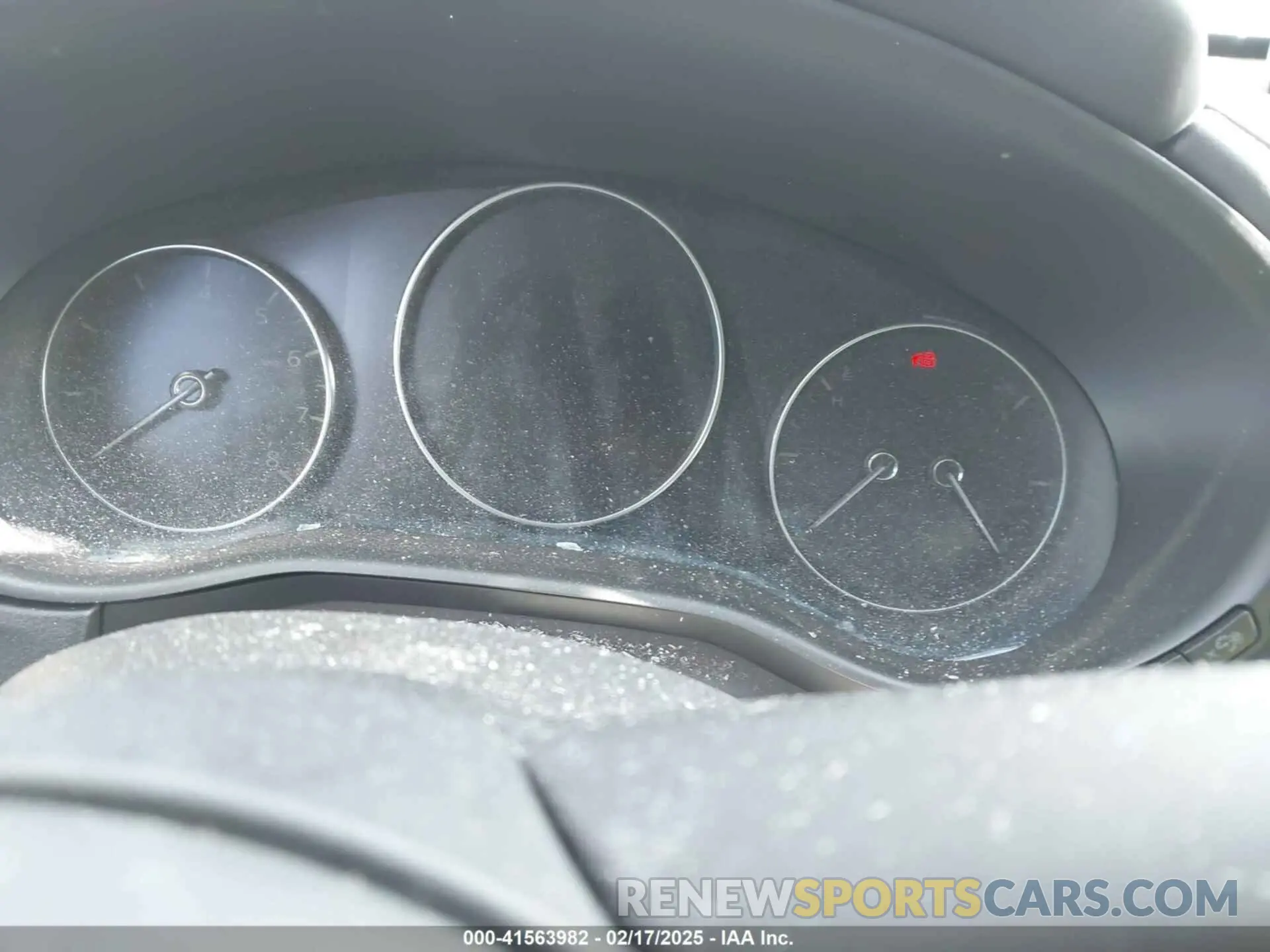 14 fotografías del automóvil dañado 3MVDMBCM6RM636186 MAZDA CX-30 2024
