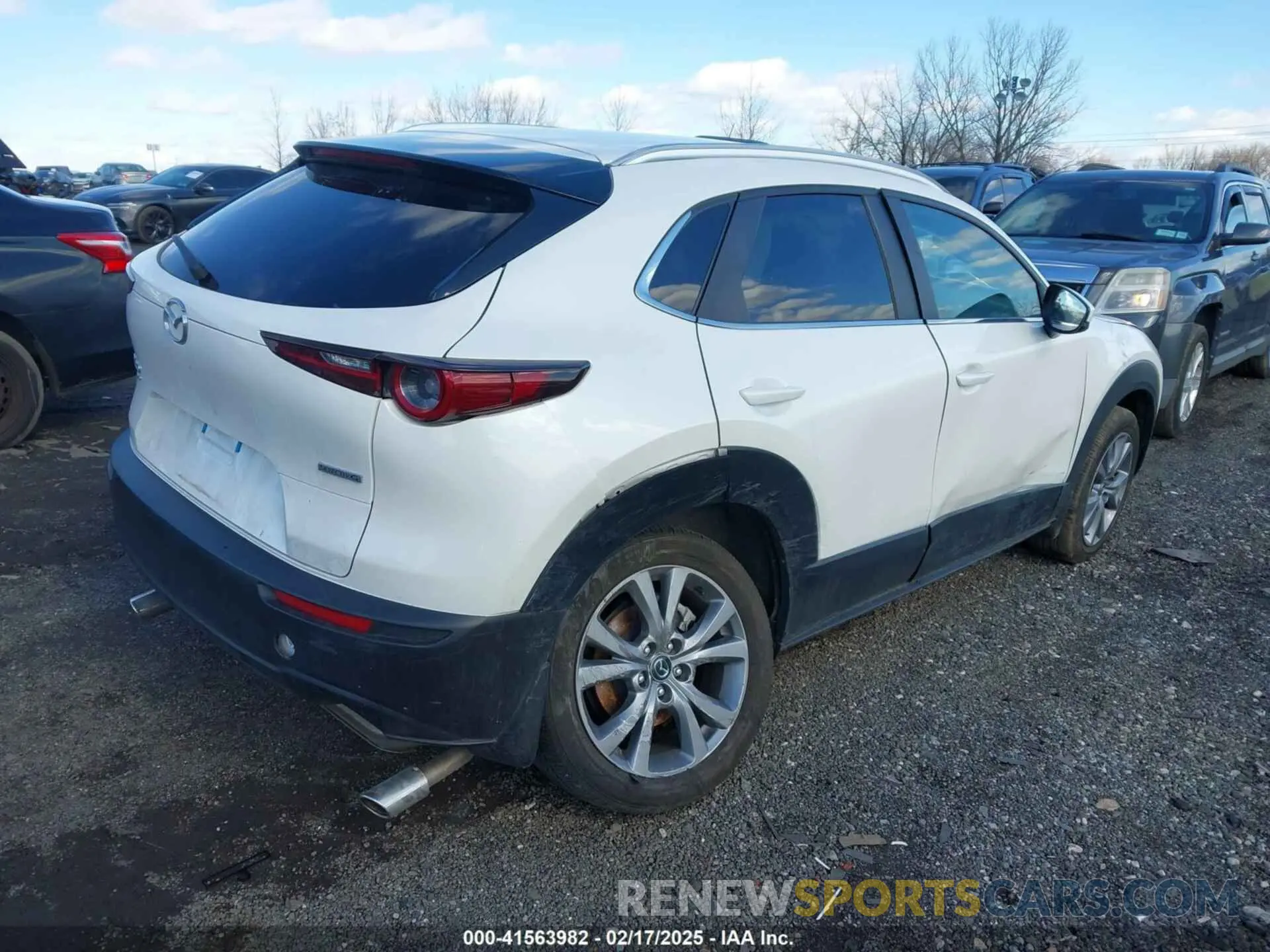 4 fotografías del automóvil dañado 3MVDMBCM6RM636186 MAZDA CX-30 2024
