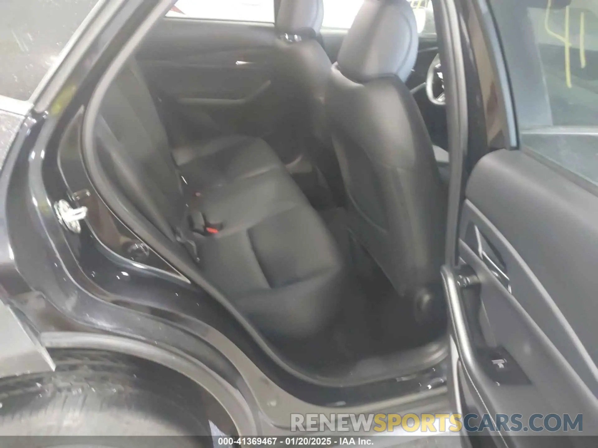 8 fotografías del automóvil dañado 3MVDMBCM6RM638150 MAZDA CX-30 2024