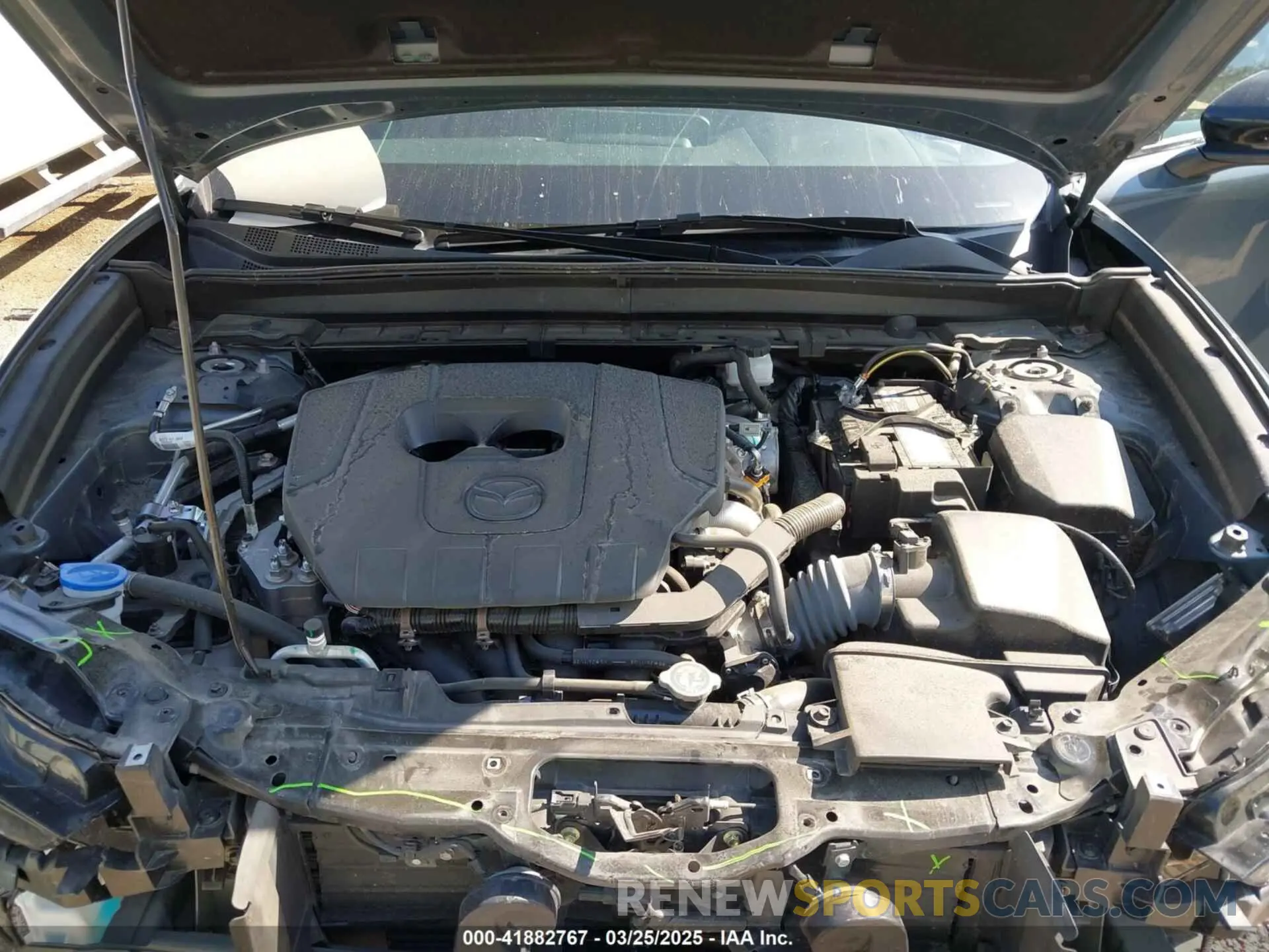 10 fotografías del automóvil dañado 3MVDMBCM6RM682780 MAZDA CX-30 2024