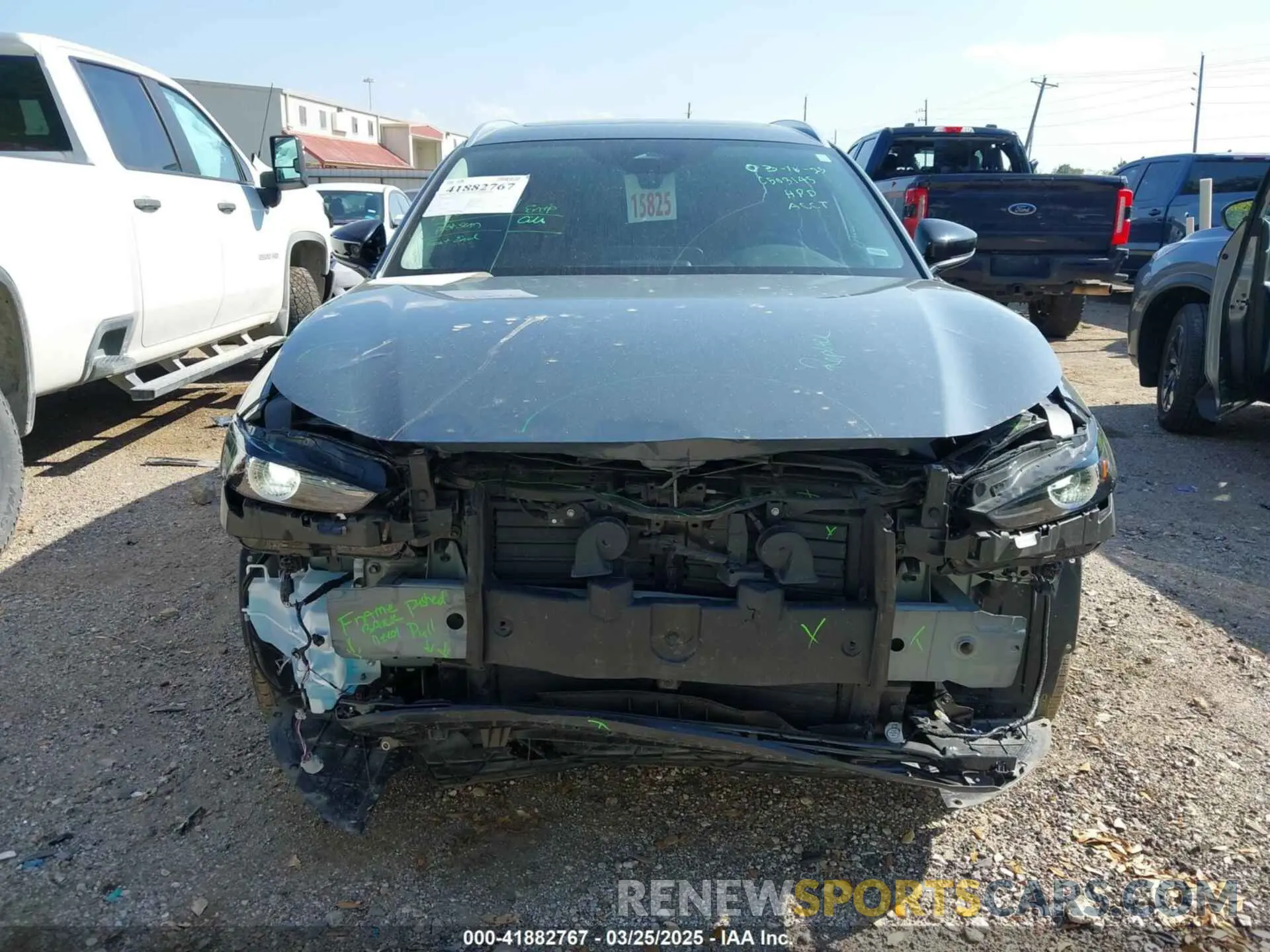 13 fotografías del automóvil dañado 3MVDMBCM6RM682780 MAZDA CX-30 2024