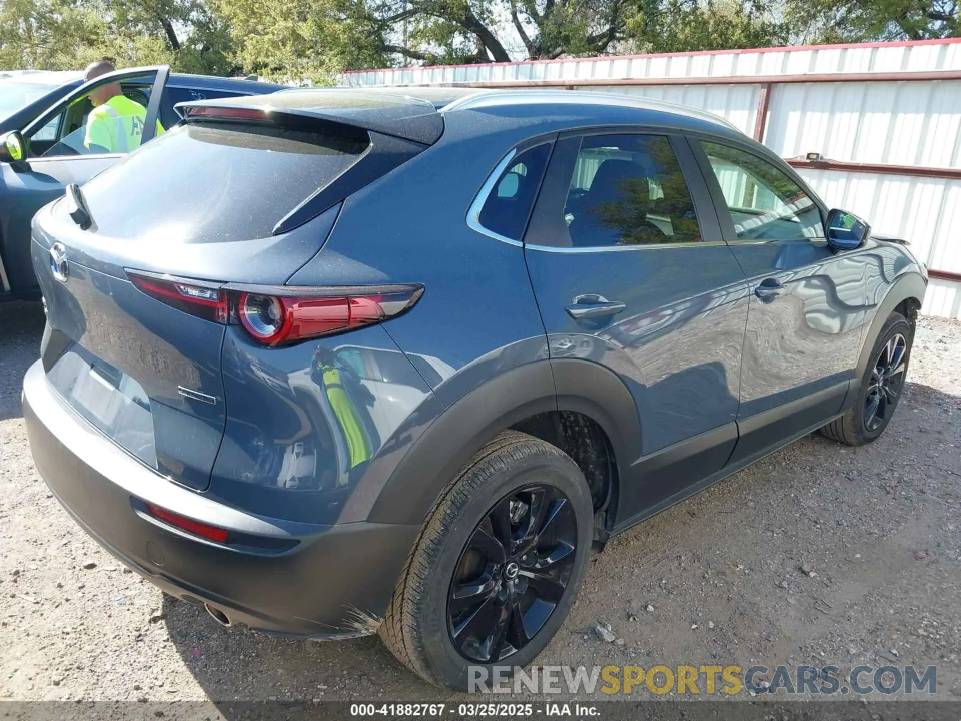 4 fotografías del automóvil dañado 3MVDMBCM6RM682780 MAZDA CX-30 2024