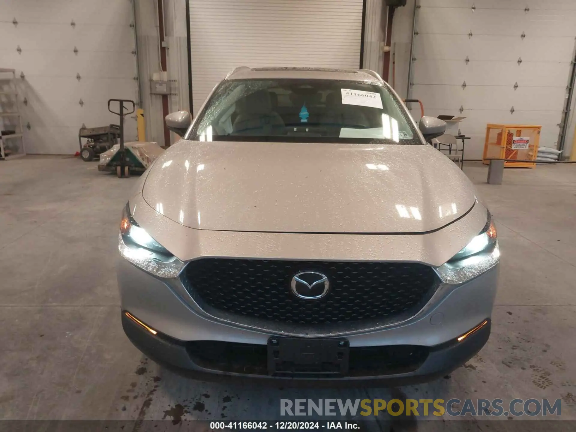 12 fotografías del automóvil dañado 3MVDMBCM6RM699997 MAZDA CX-30 2024