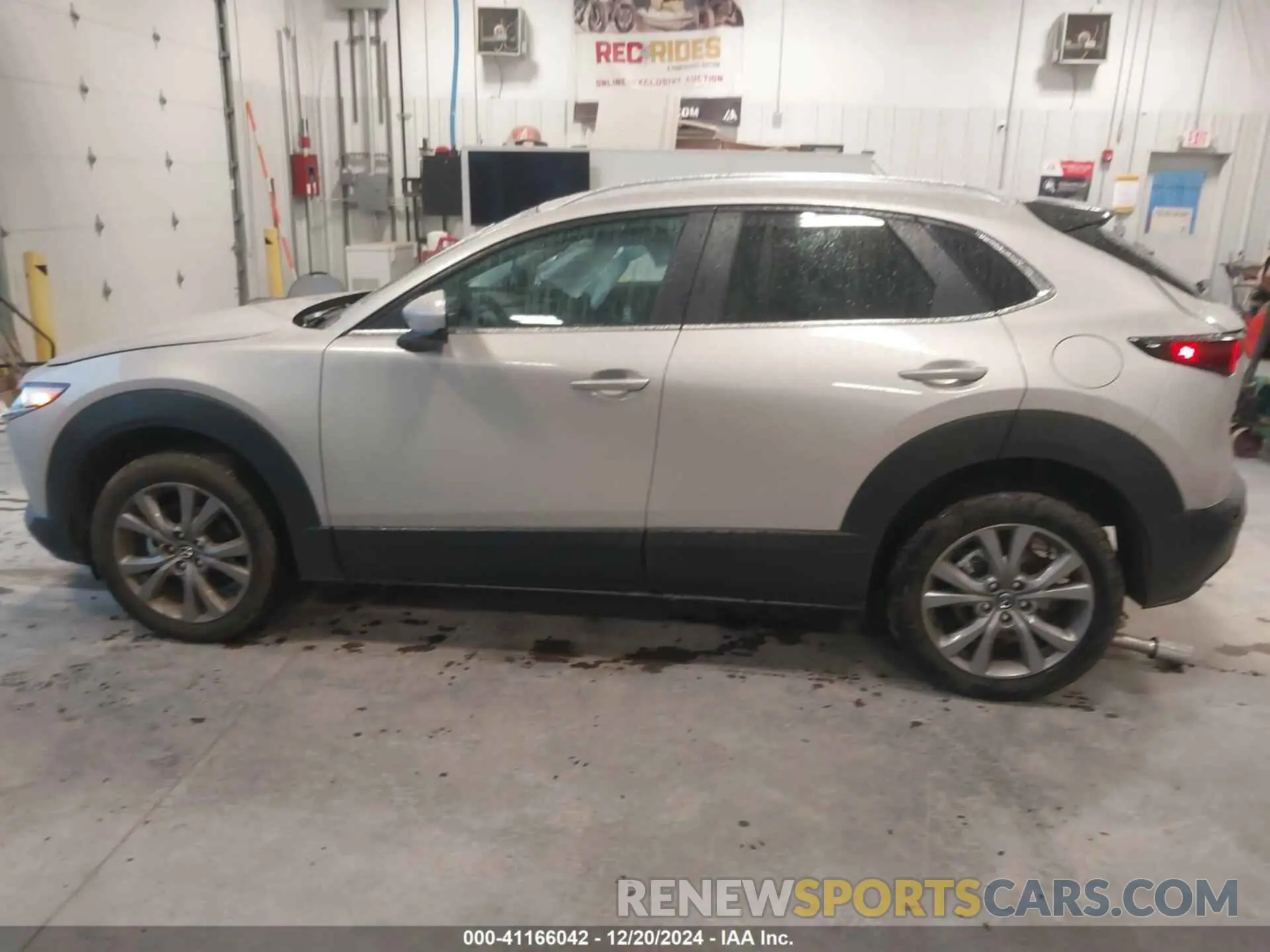 14 fotografías del automóvil dañado 3MVDMBCM6RM699997 MAZDA CX-30 2024